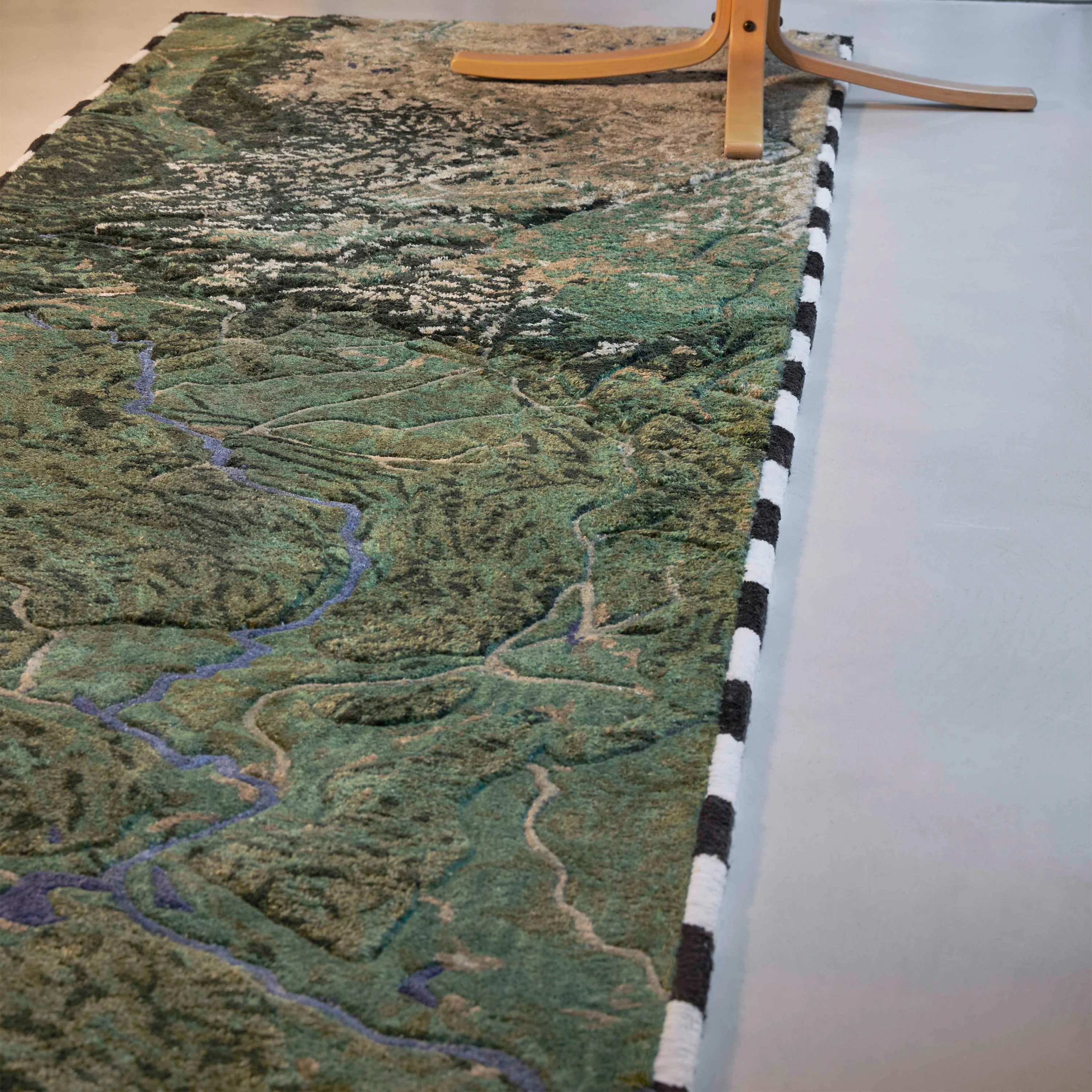 Plastic Rivers Yangtze Runner - Image 4