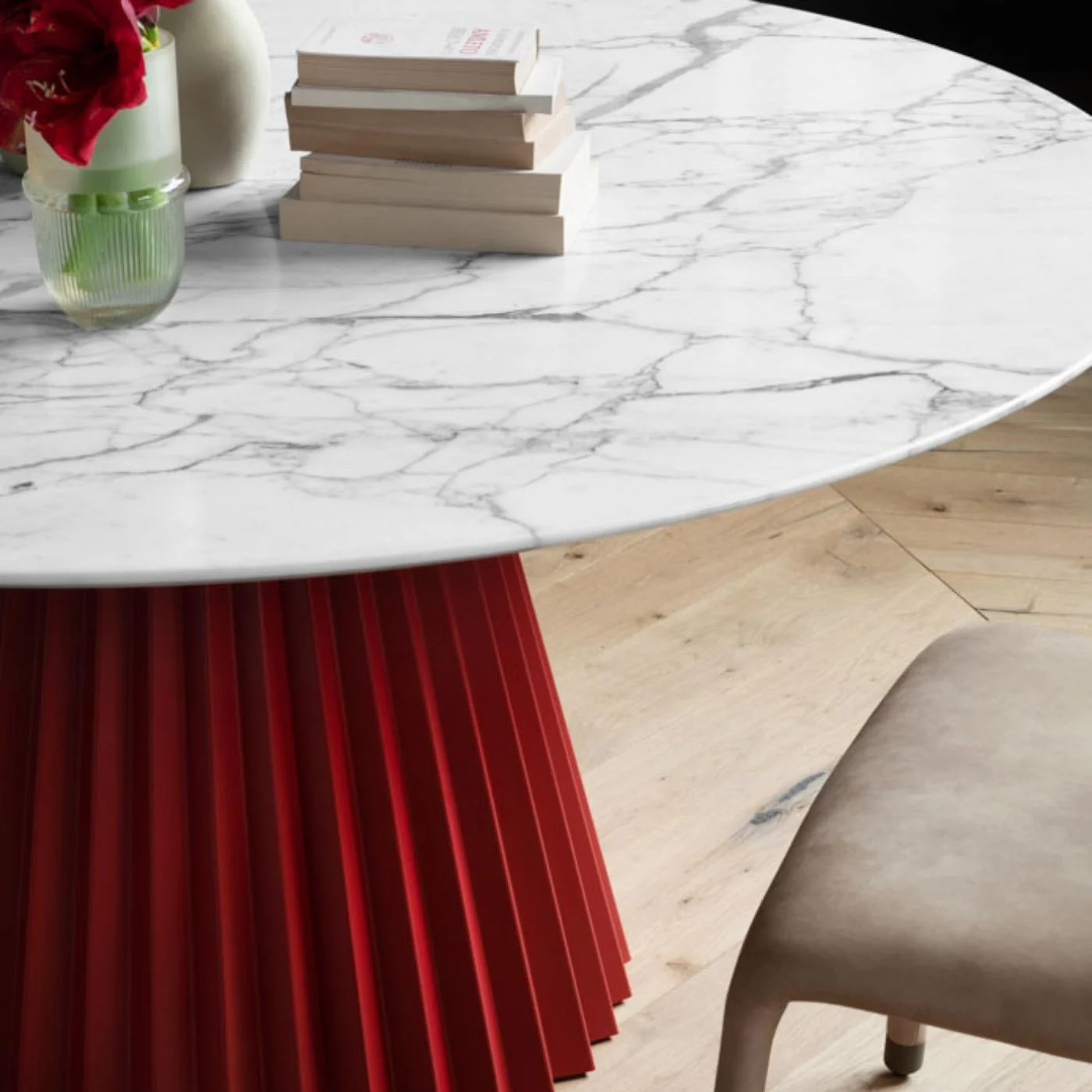 Plisse Round Dining Table - Image 13