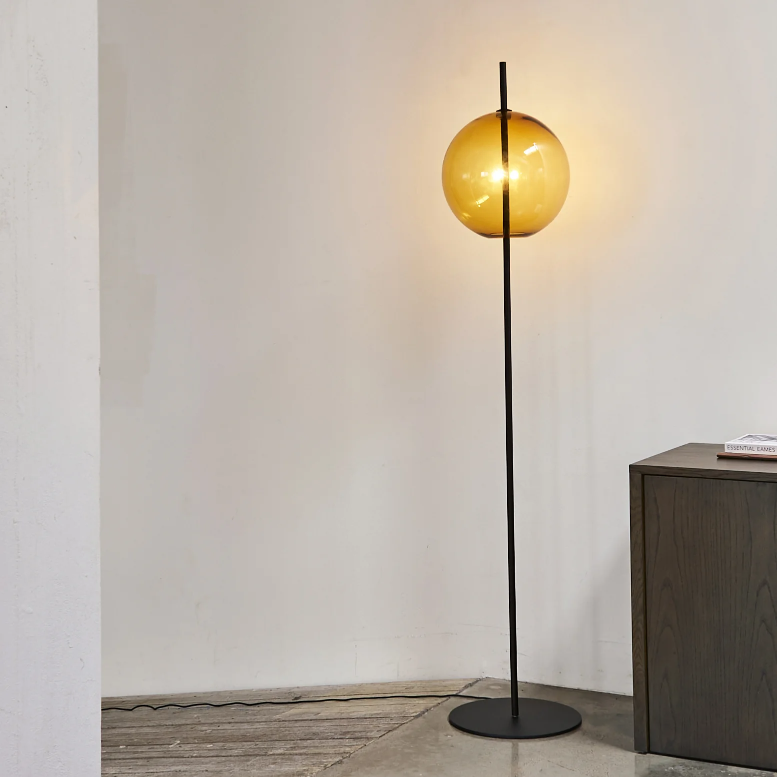 Point Floor Lamp - Image 6