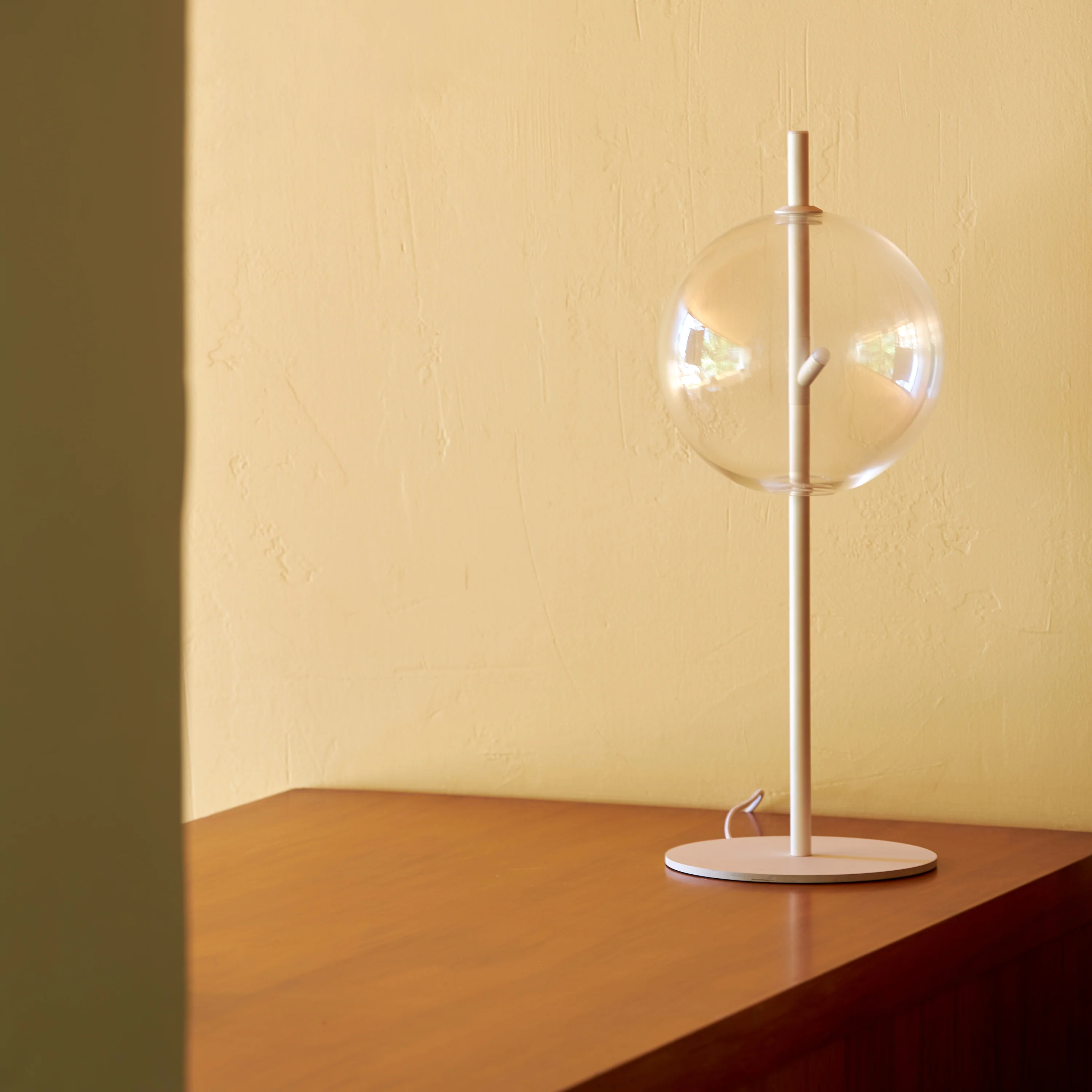 Point Table Lamp - Image 3