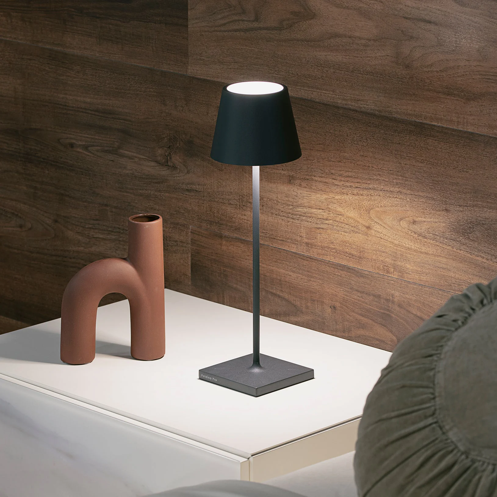 Poldina Pro Portable Table Lamp - Image 4