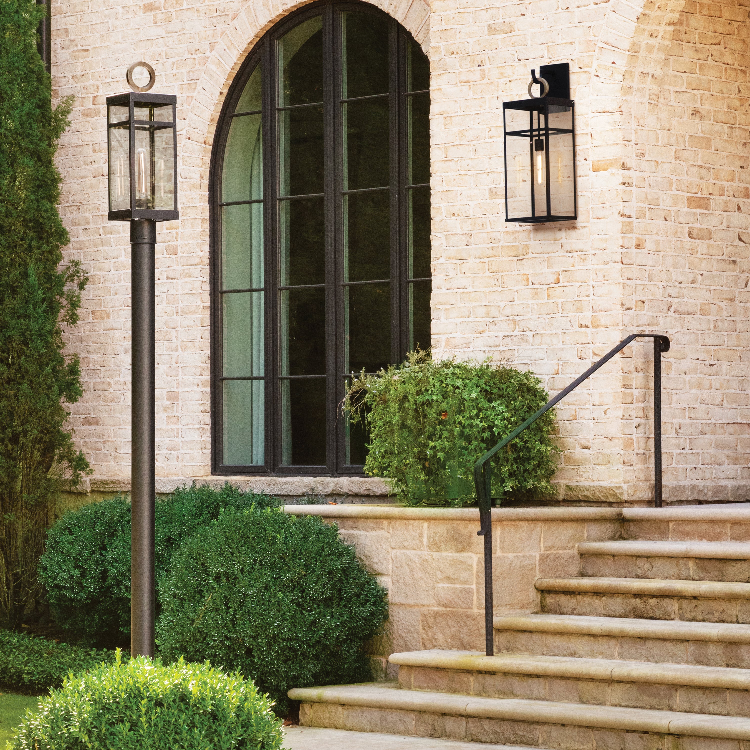 Porter Outdoor Post Top / Pier Light - Image 2