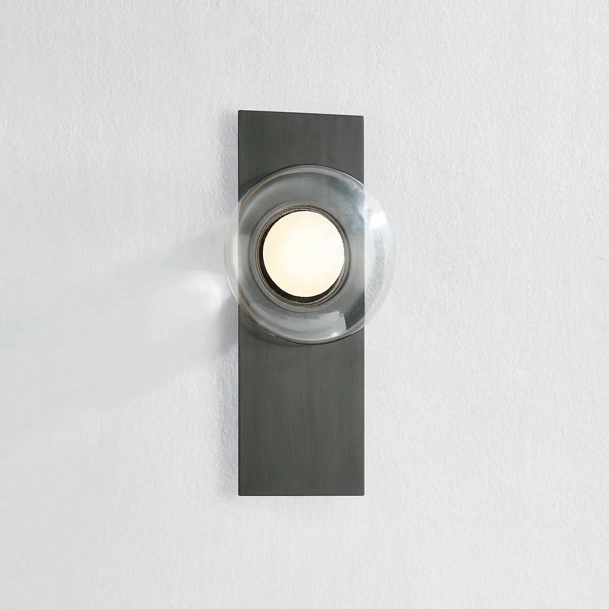 Pound Ridge LED Wall Sconce - Image 4