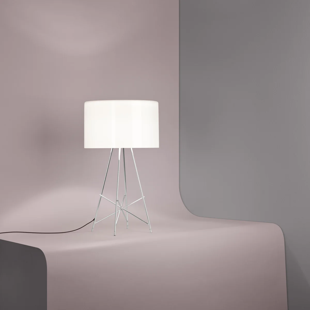 Ray Table Lamp - Image 8
