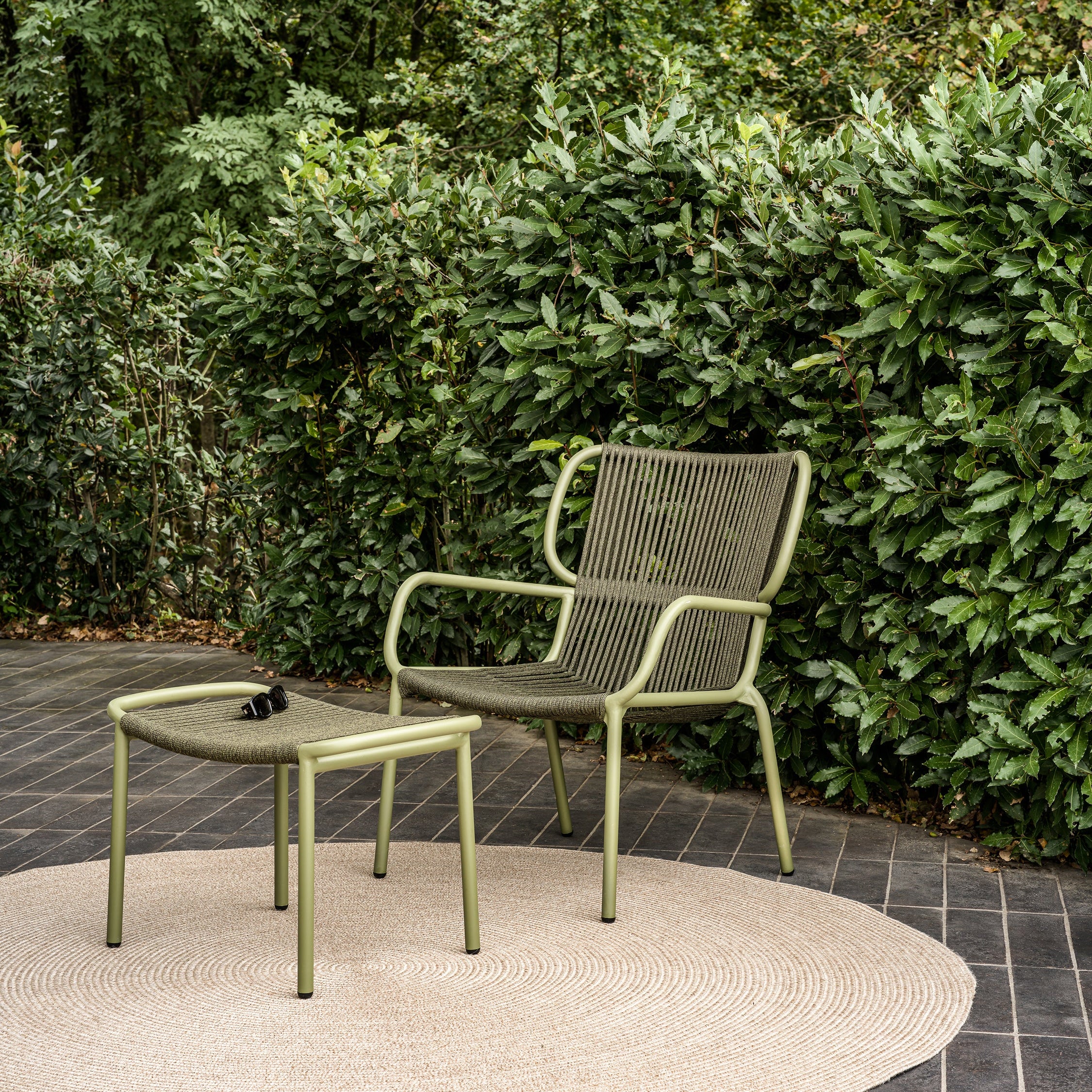 Ribbon Outdoor Lounge Chair - Image 2