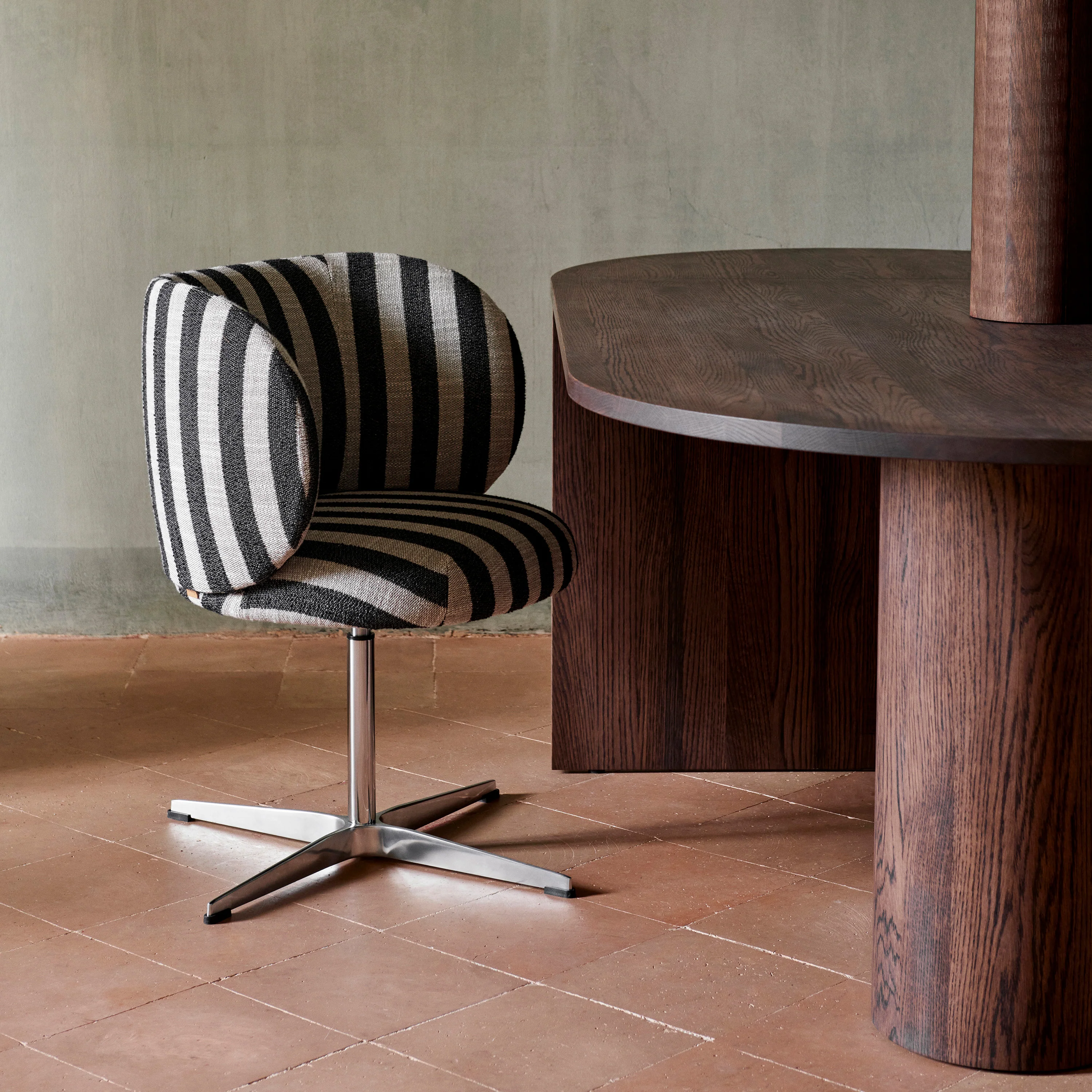 Rico Swivel Dining Chair - Image 6