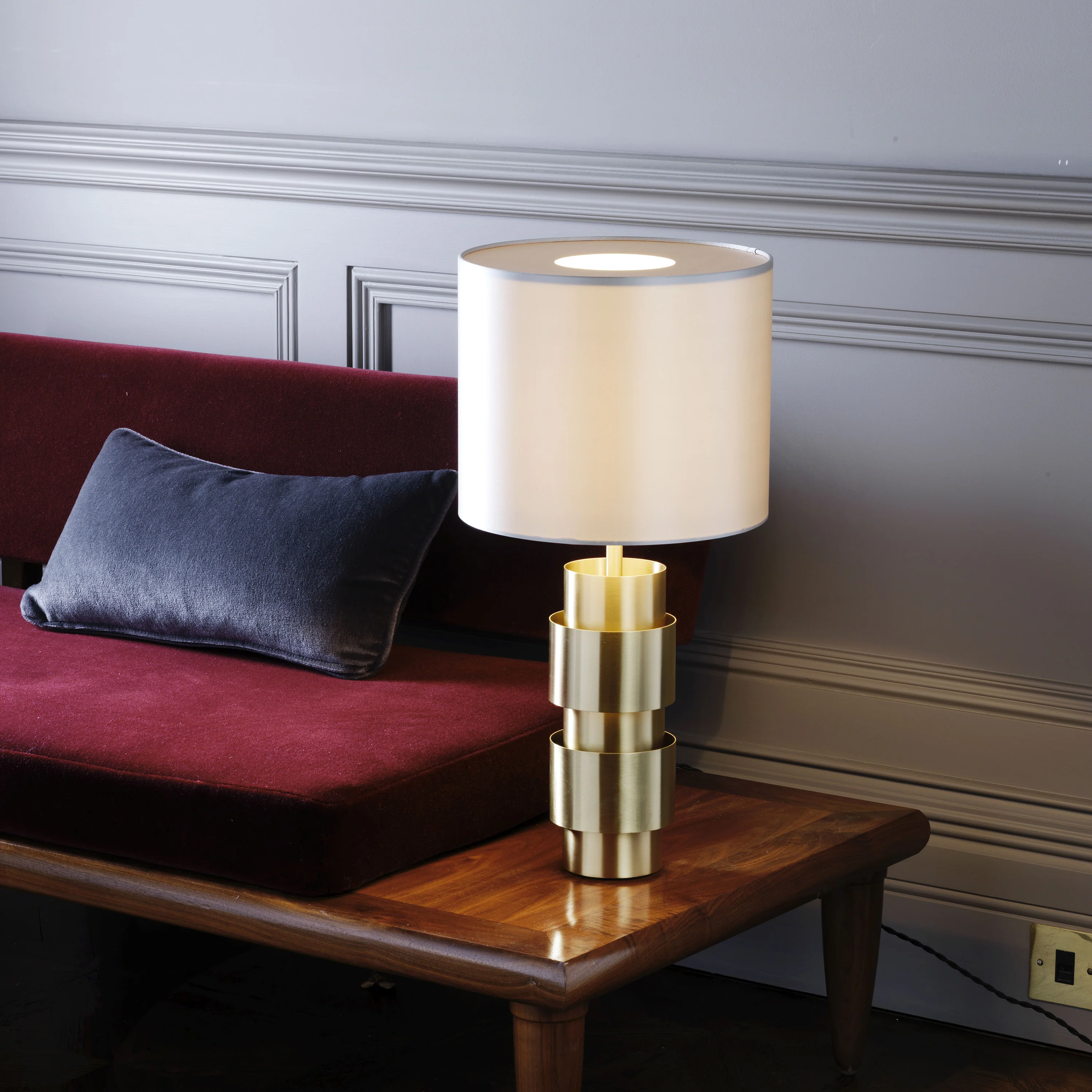 Ring Table Lamp - Image 5