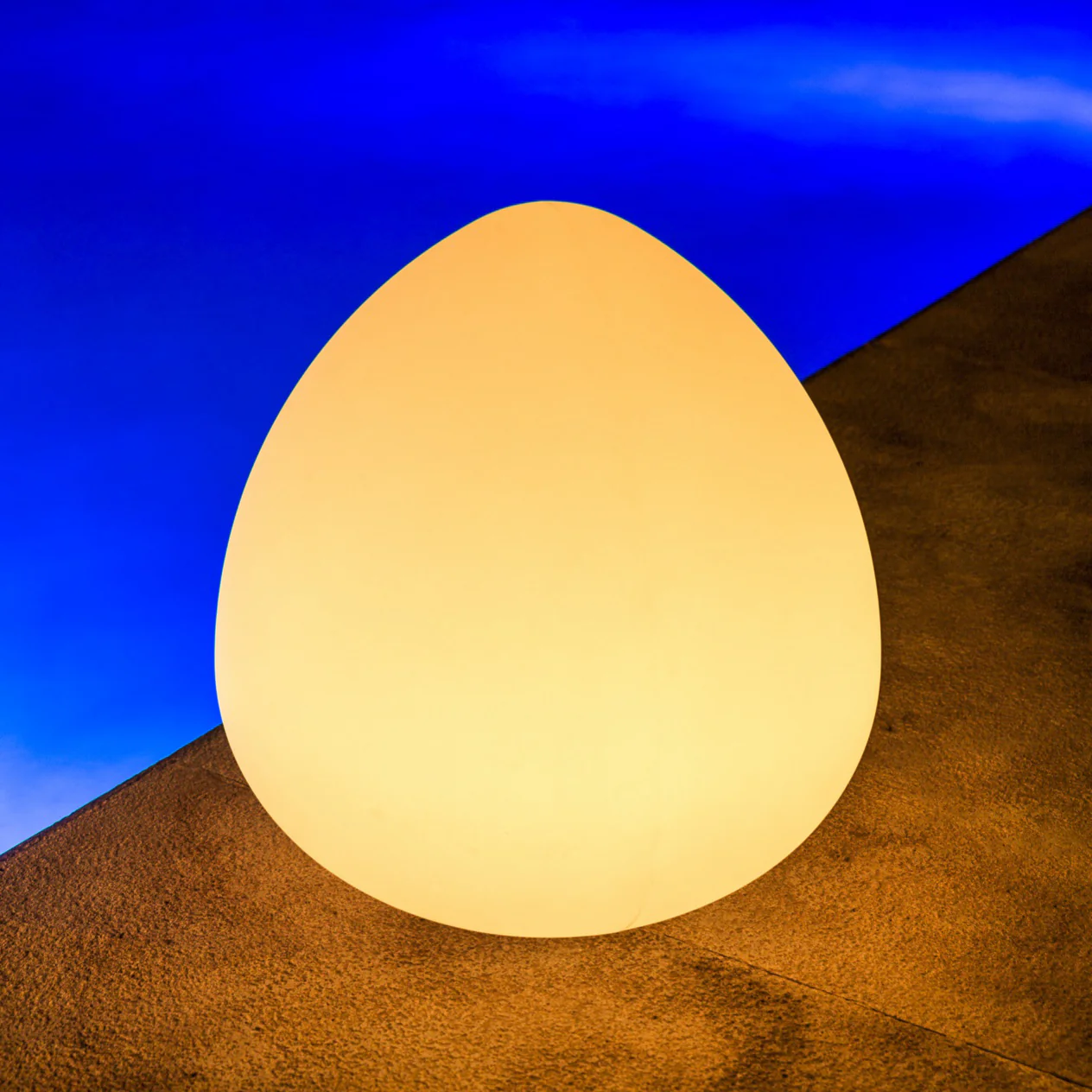 Rock Outdoor Bluetooth LED Table Lamp - Image 16