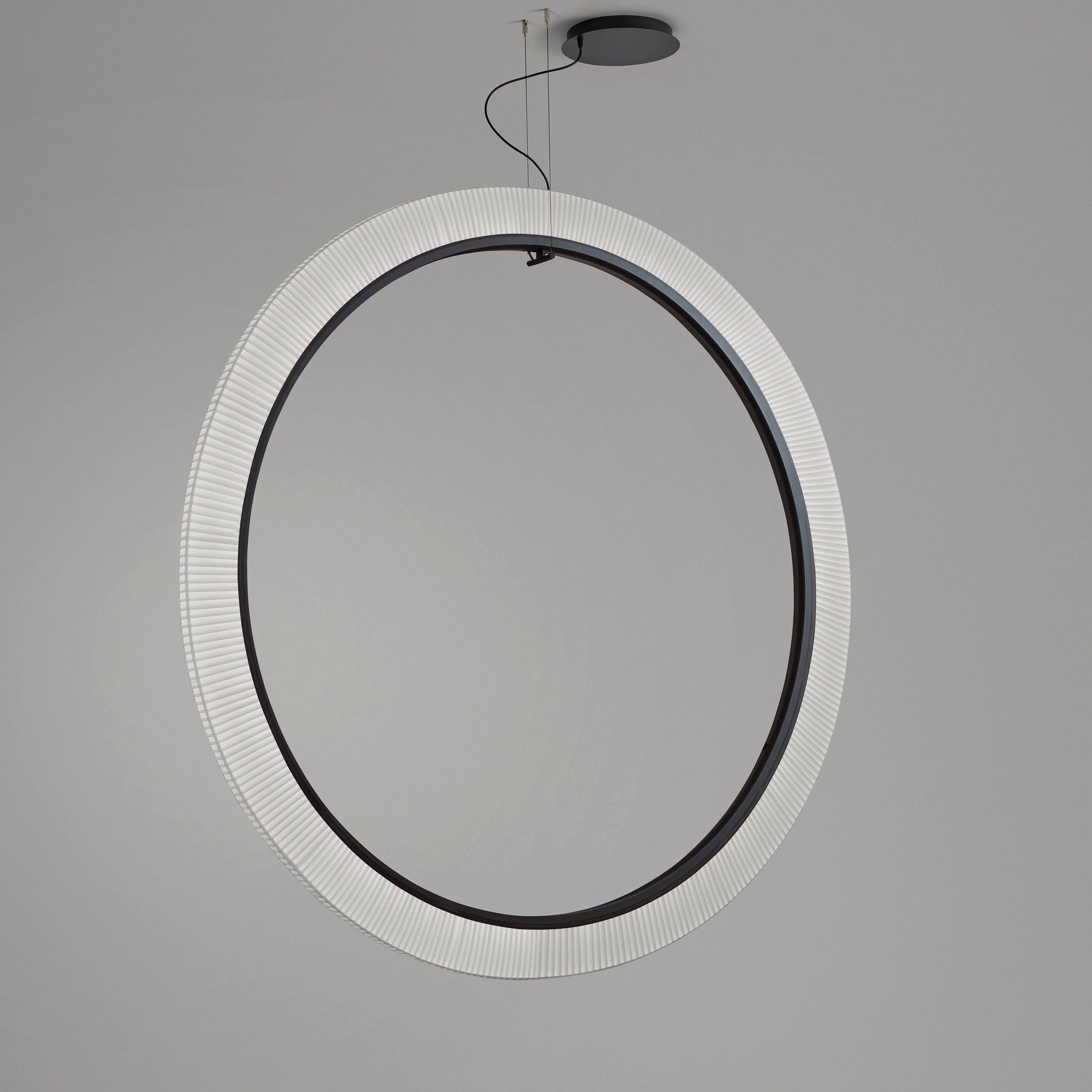Roda Vertical LED Pendant Light - Image 12