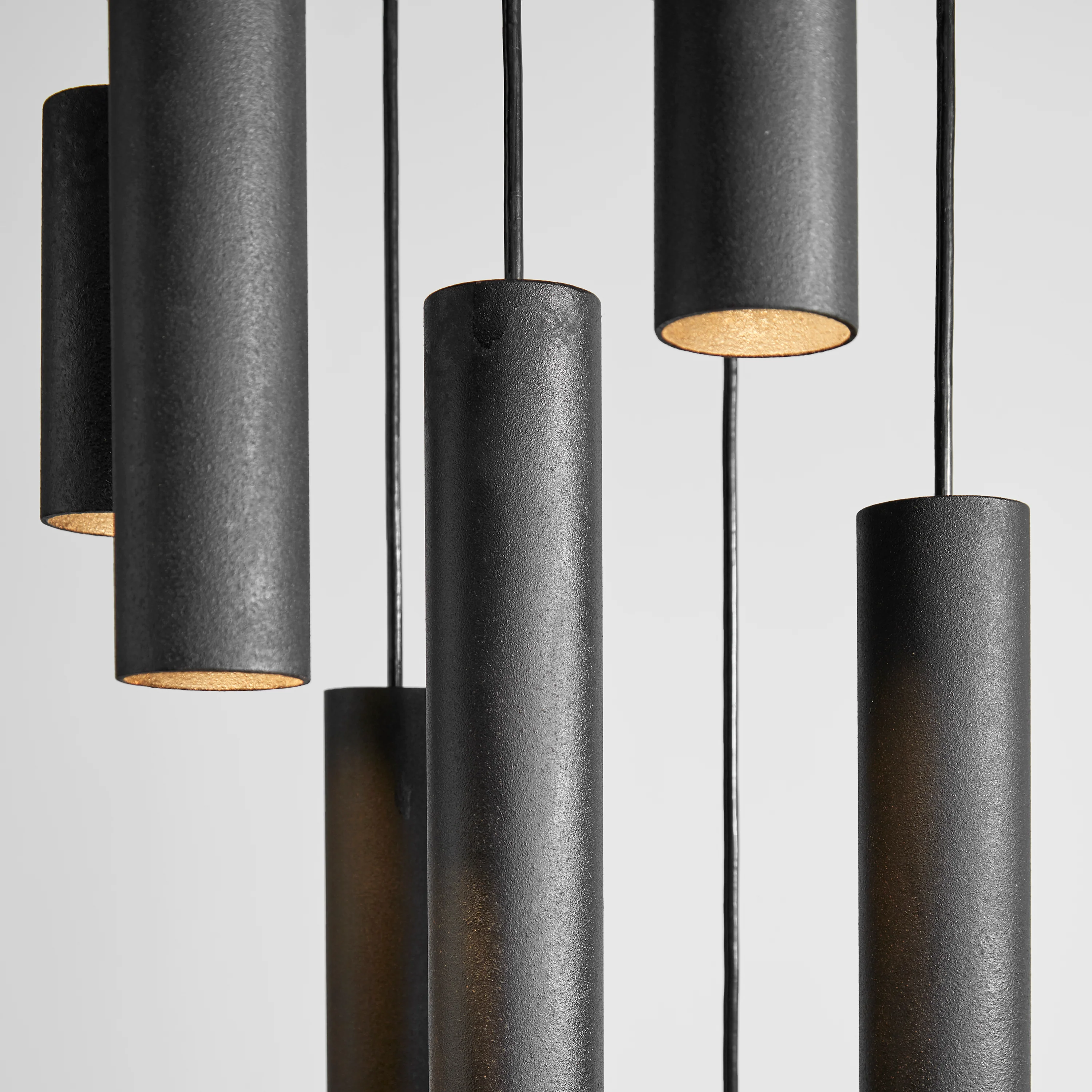 Roest Pendant Light - Image 15