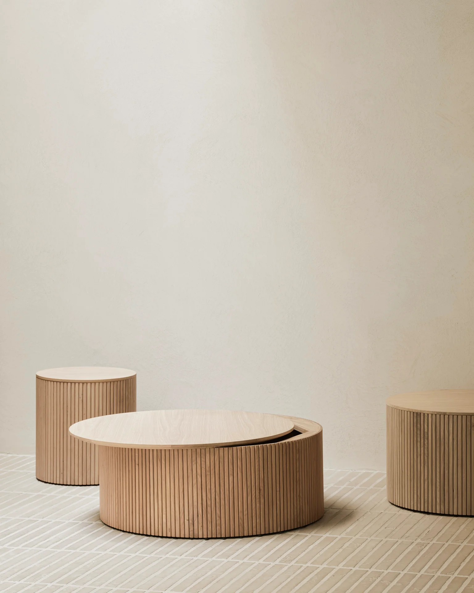Roller Max Round Storage Coffee Table - Image 16