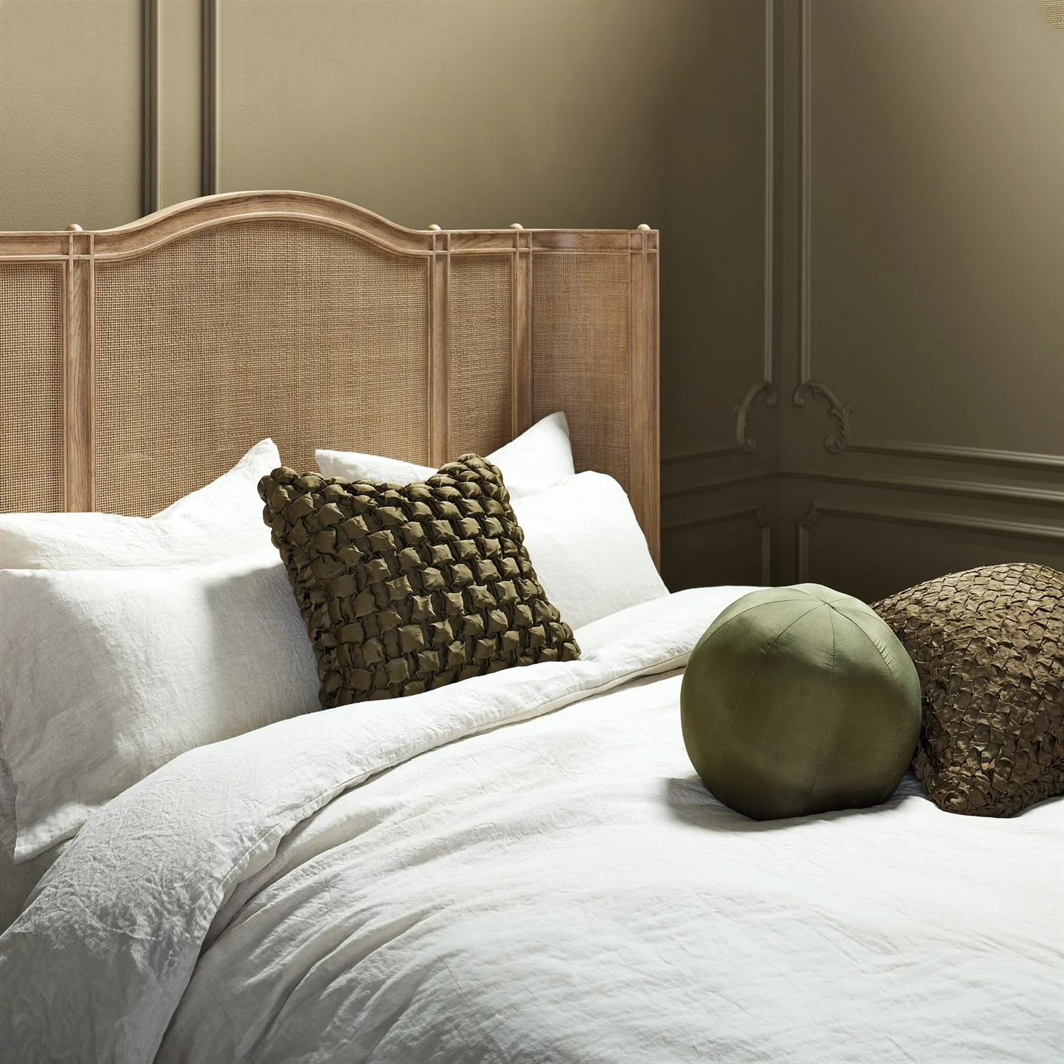 Ronde Throw Pillow - Image 2