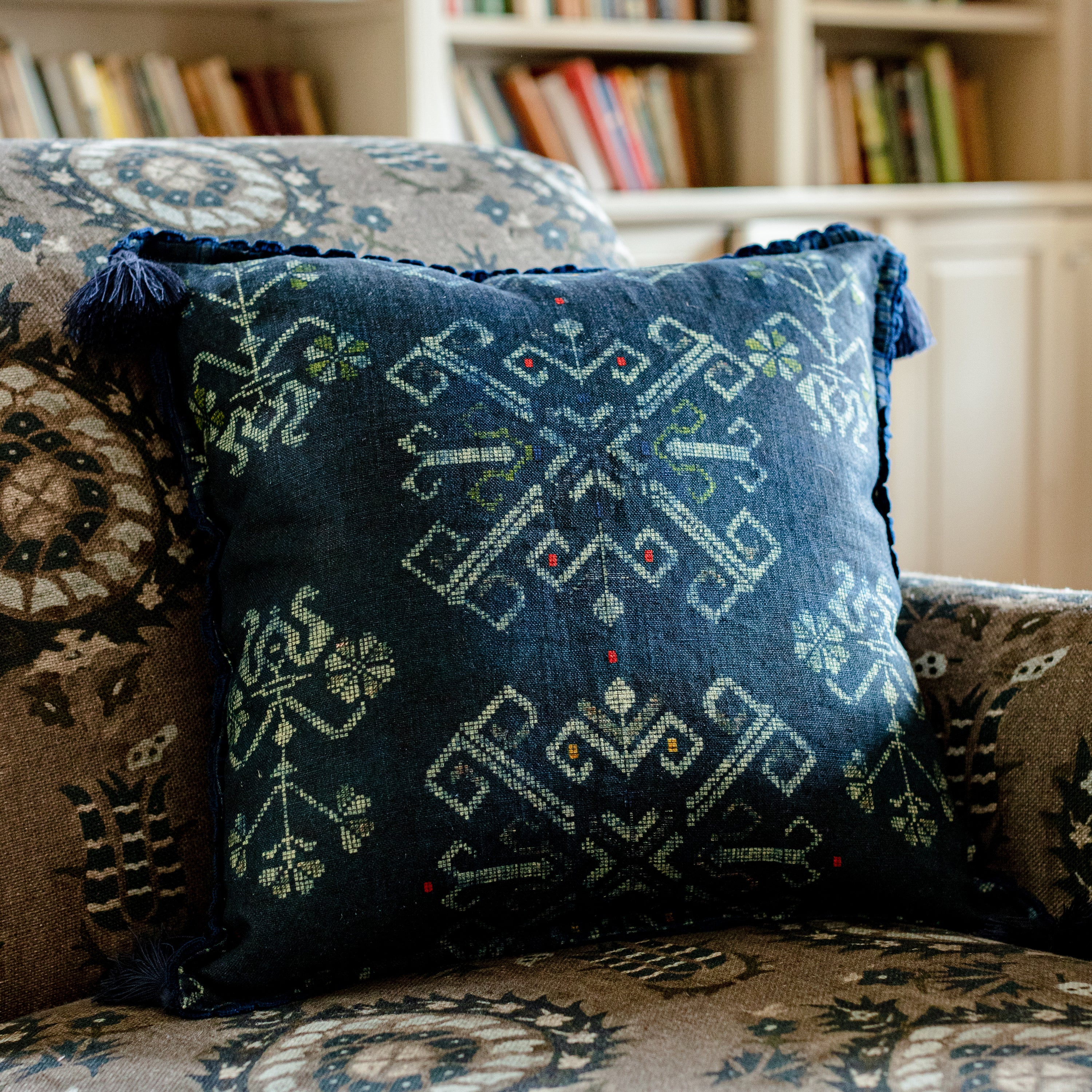 Roots Pillow - Image 3