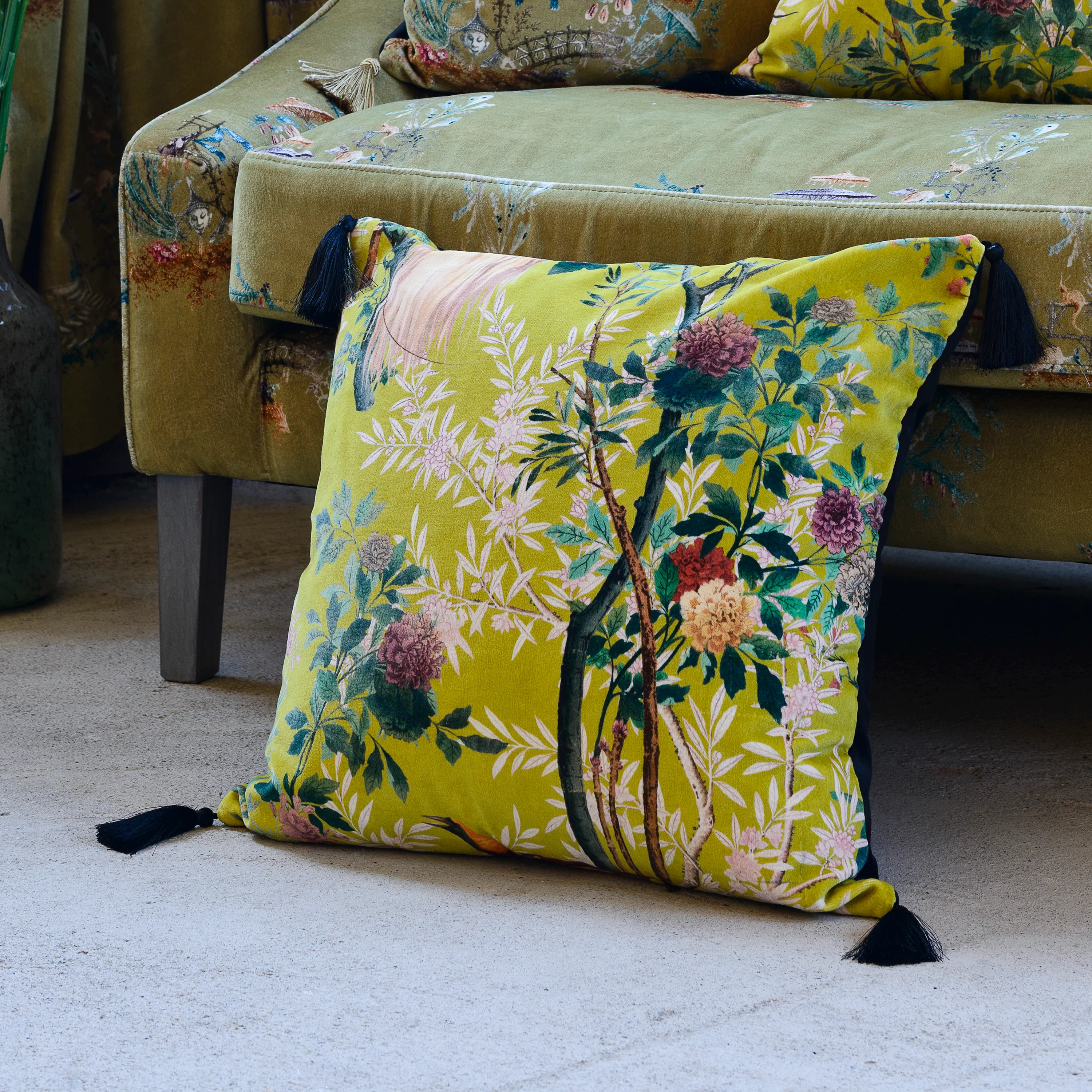 Royal Garden Pillow - Image 2