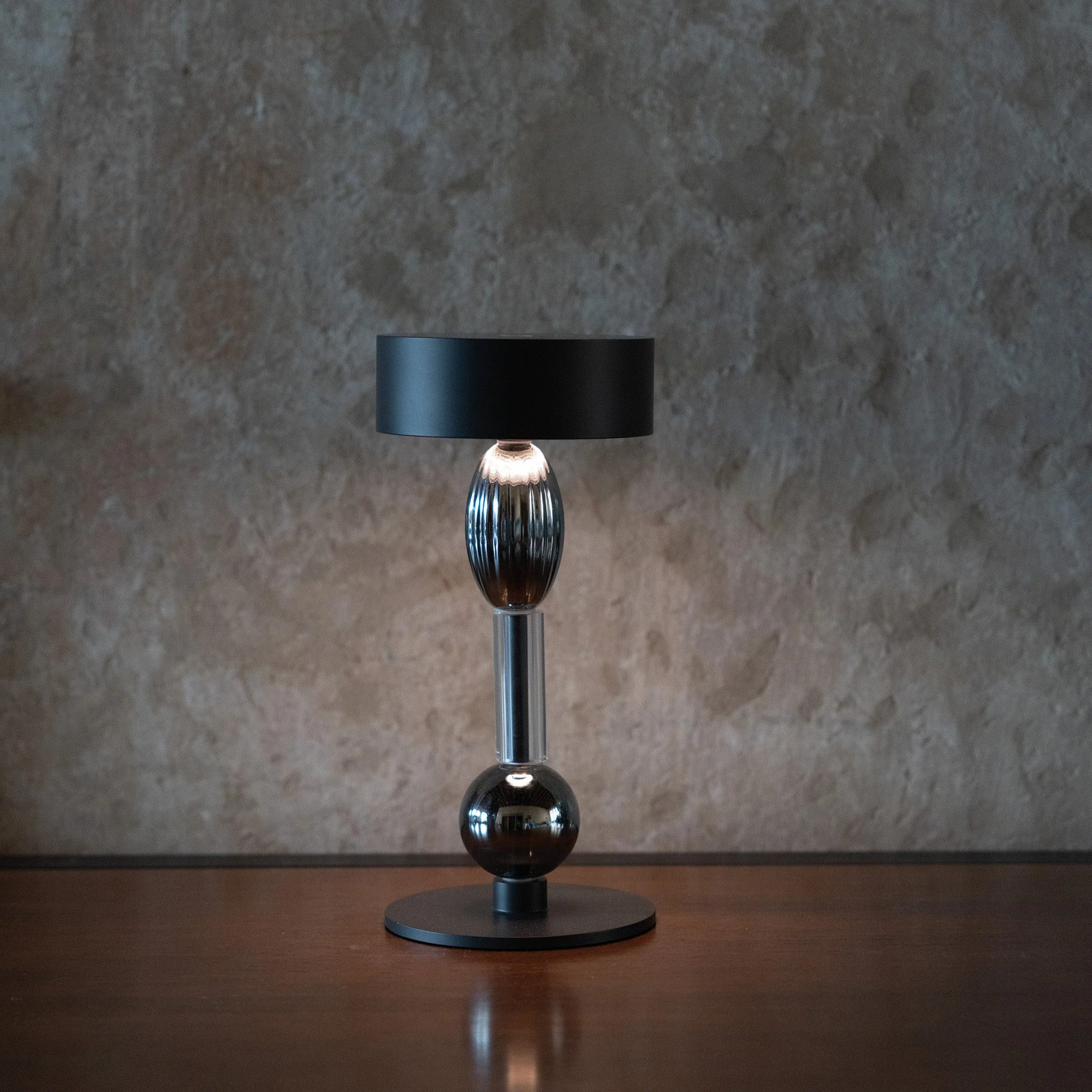 Royal Portable Outdoor LED Table Lamp - Image 7