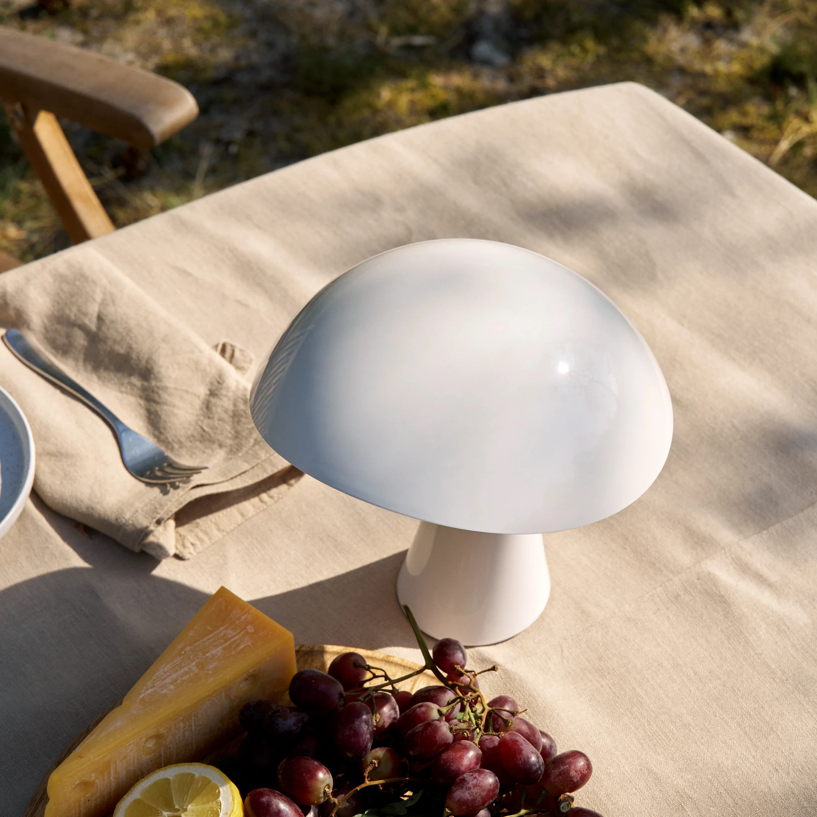 Rumee 220 Portable Table Lamp - Image 10