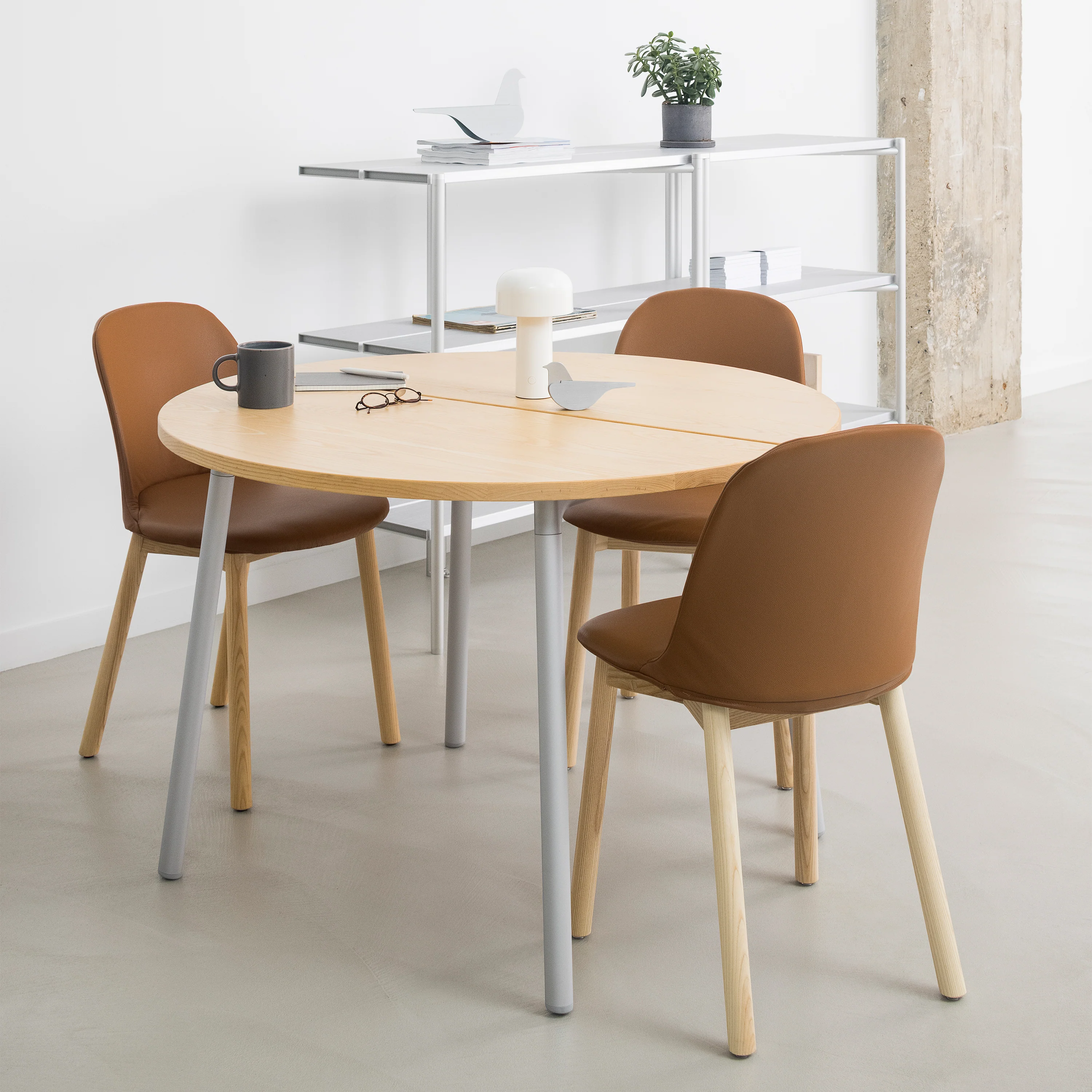 Run Cafe Table - Image 7