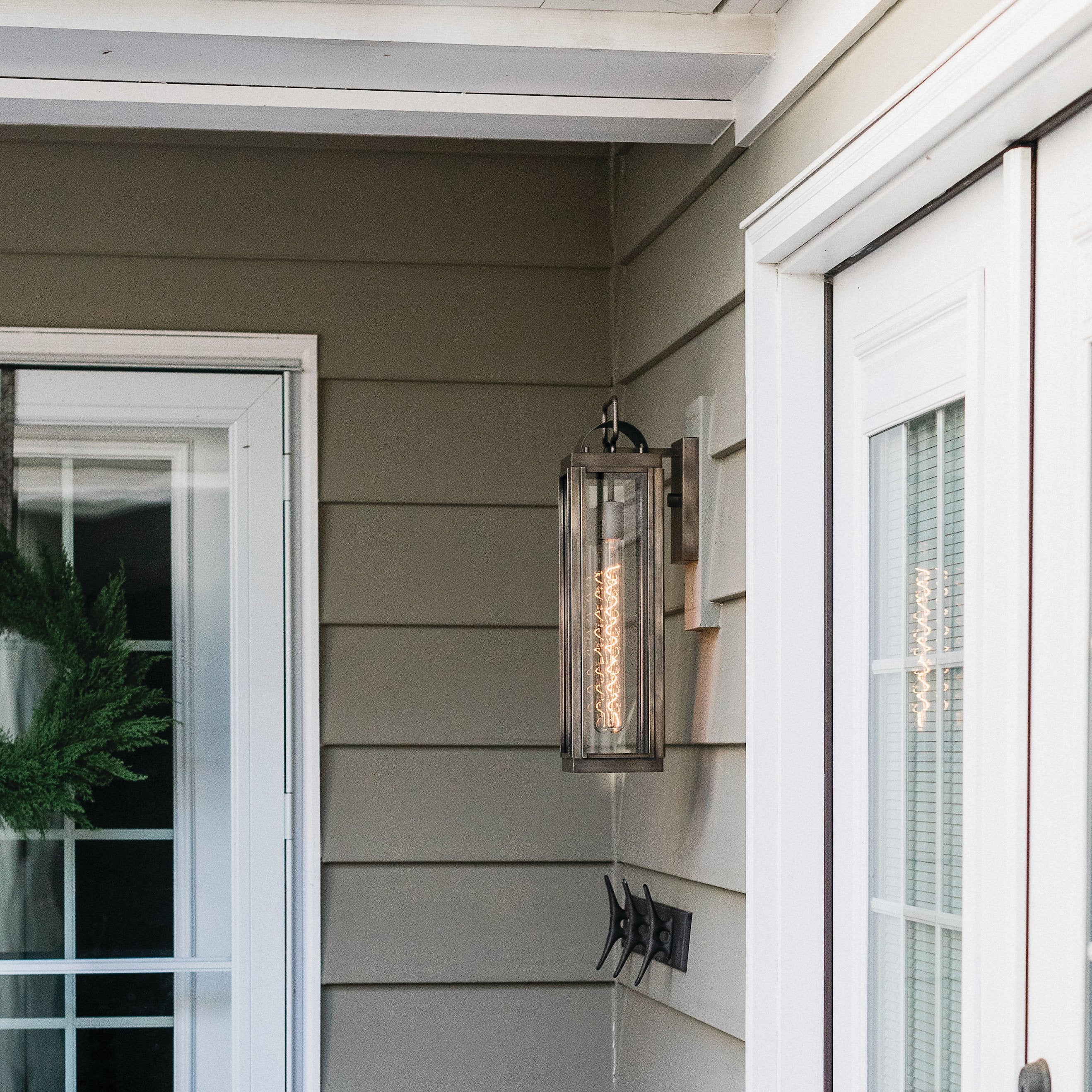 Sag Harbor Outdoor Wall Light - Image 17