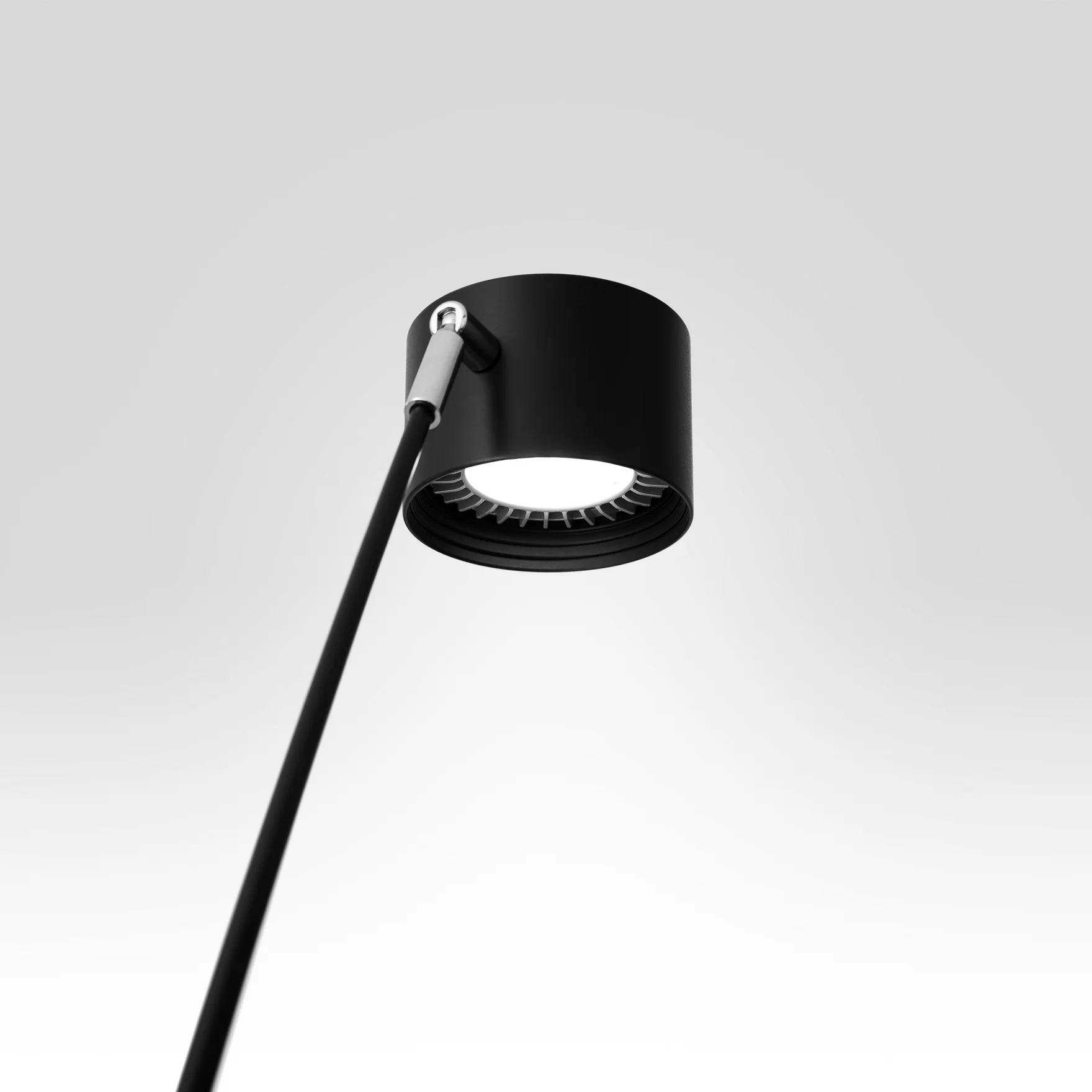 Sampei LED Floor Lamp - Image 3