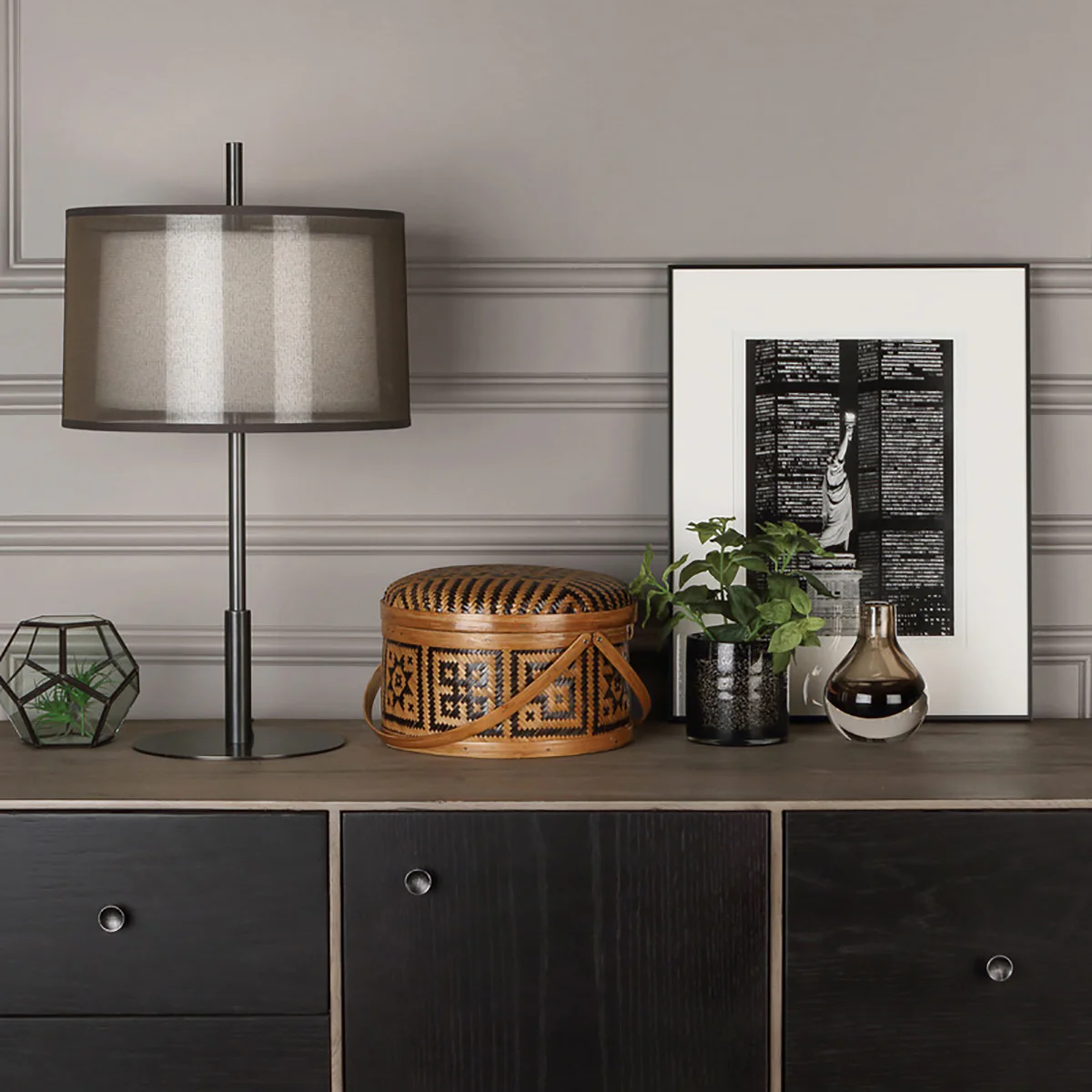 Saturnia Table Lamp - Image 9