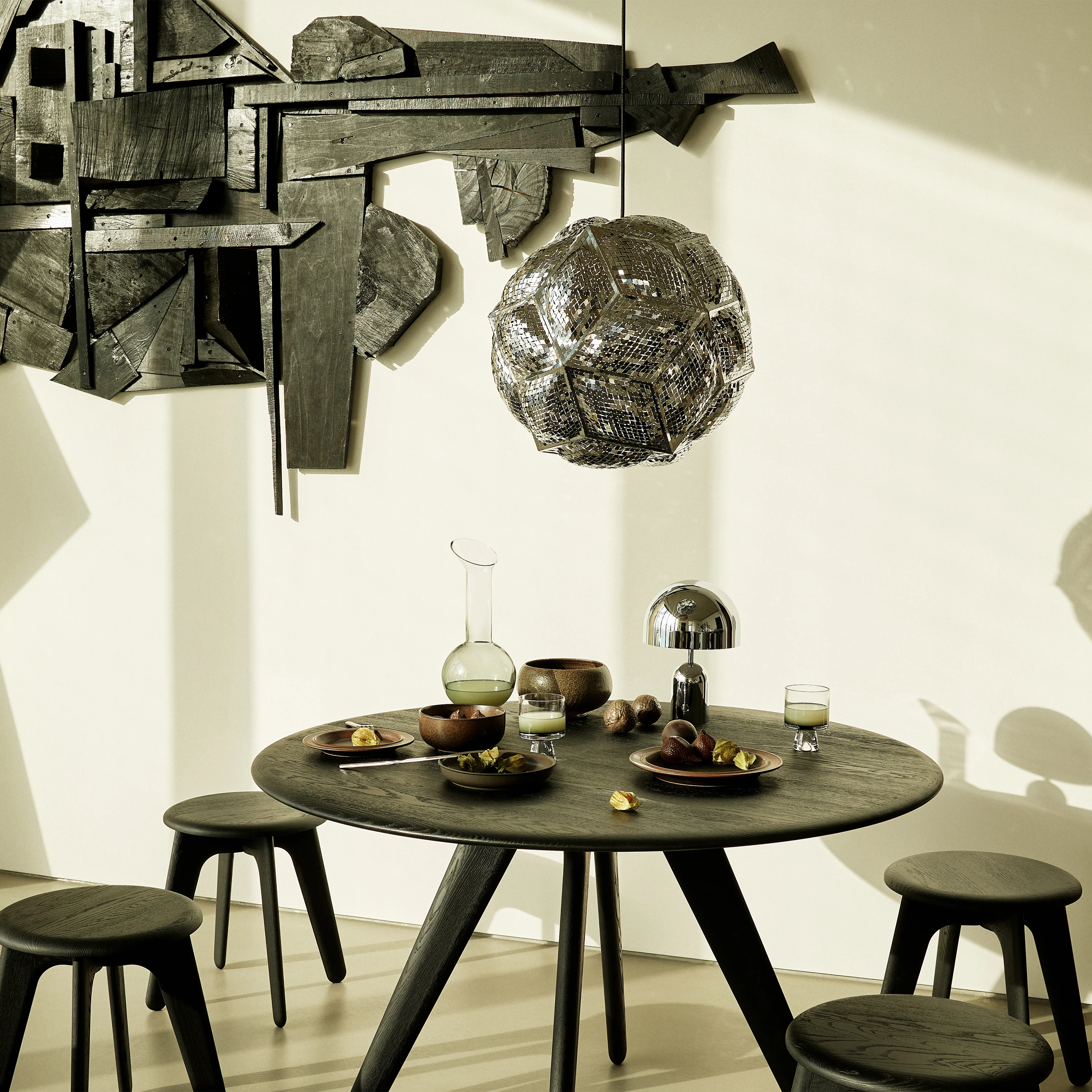 Slab Round Table - Image 11