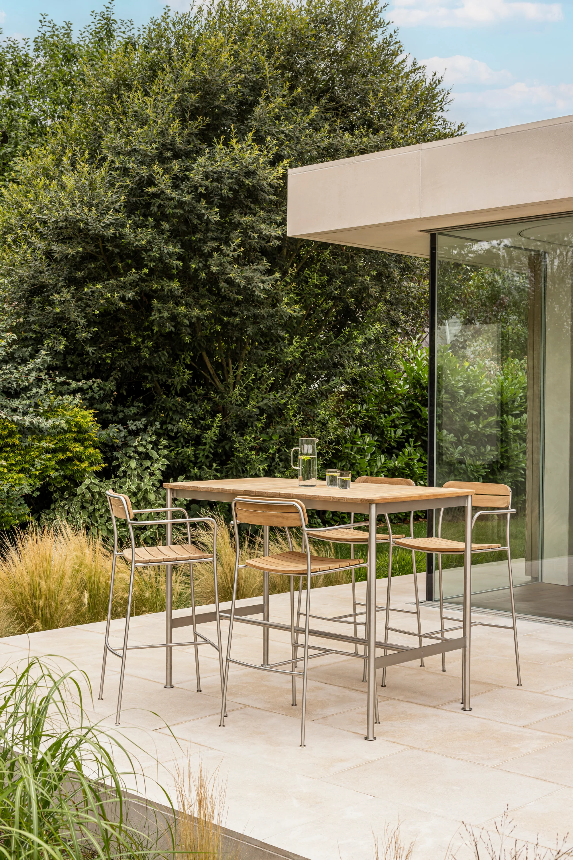 Solas Outdoor Bar Table - Image 2