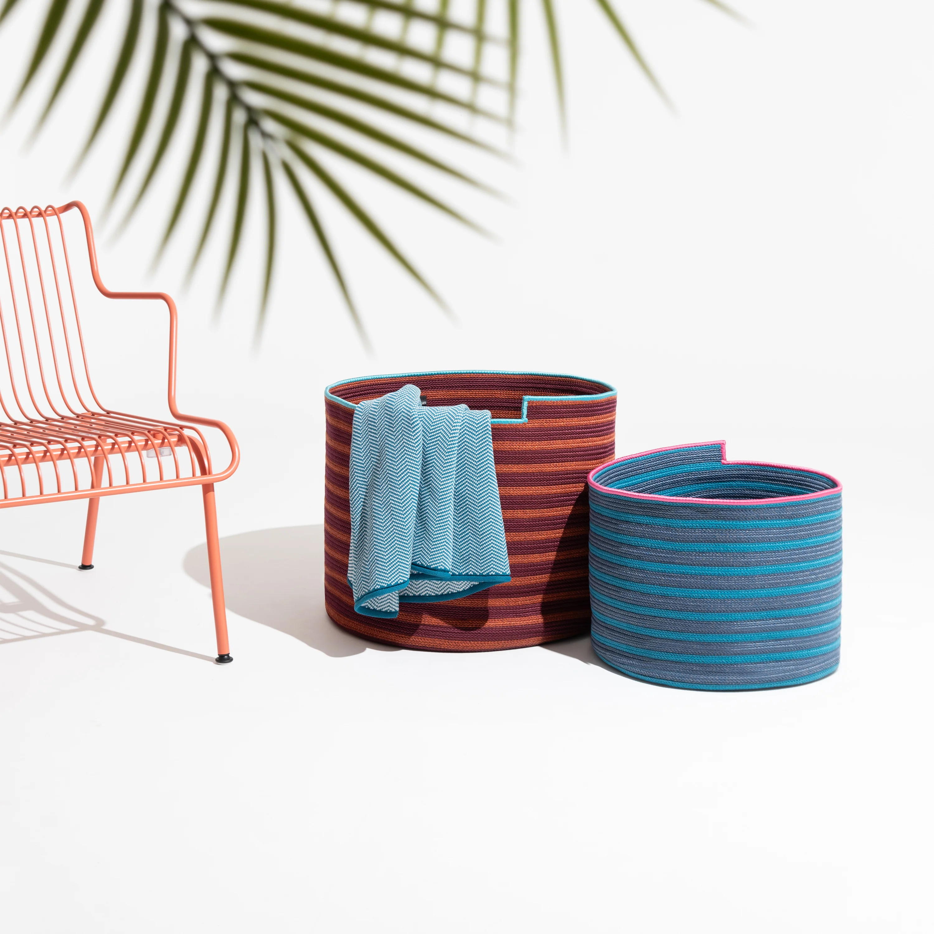 South Outdoor Basket - Image 12