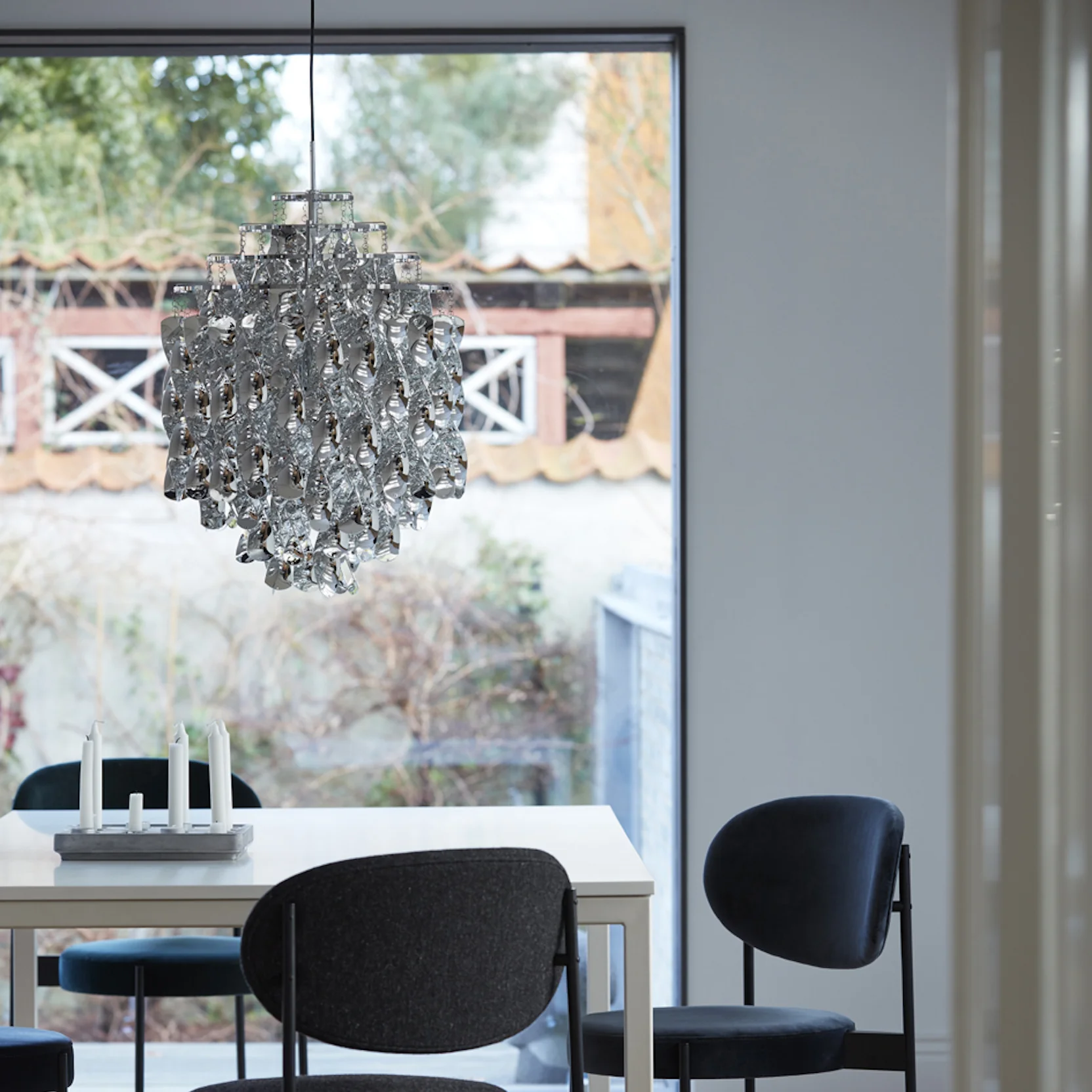 Spiral 4-Tier Pendant Light - Image 10