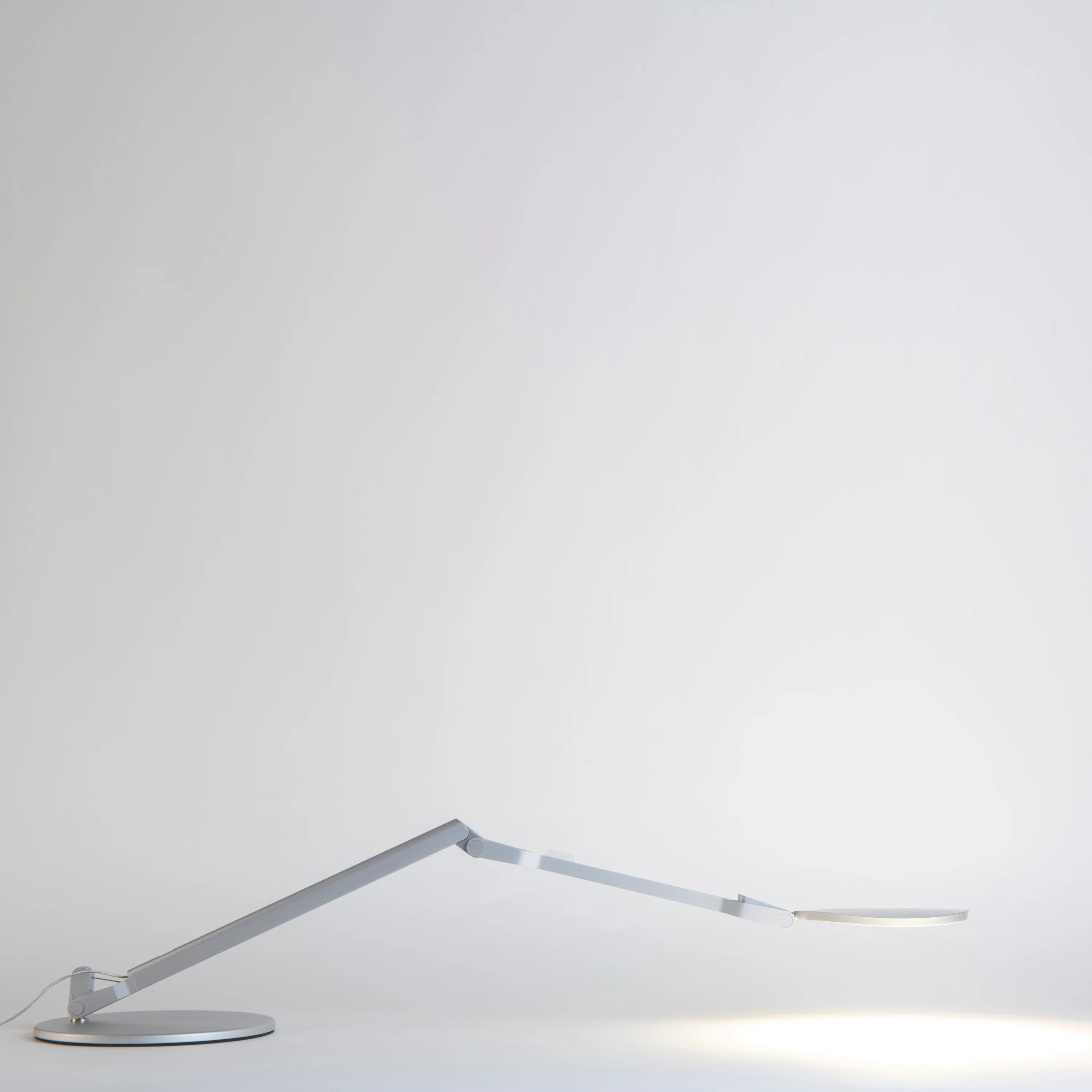 Splitty Reach Desk Lamp - Image 16