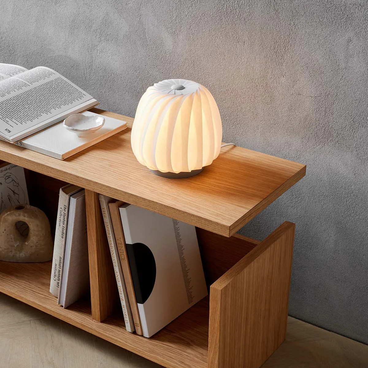 ST906 Mini LED Table Lamp - Image 7