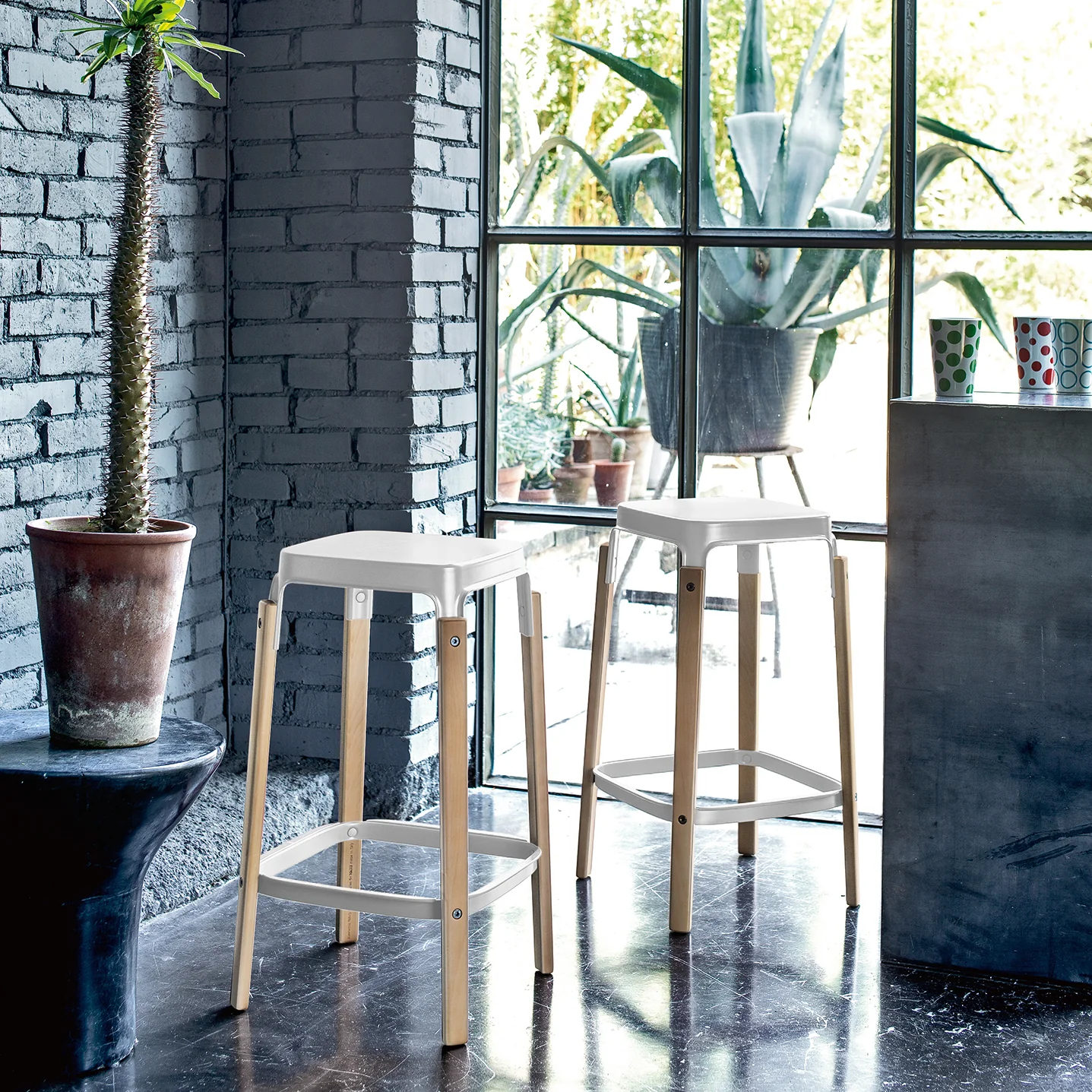 Steelwood Stool - Image 4