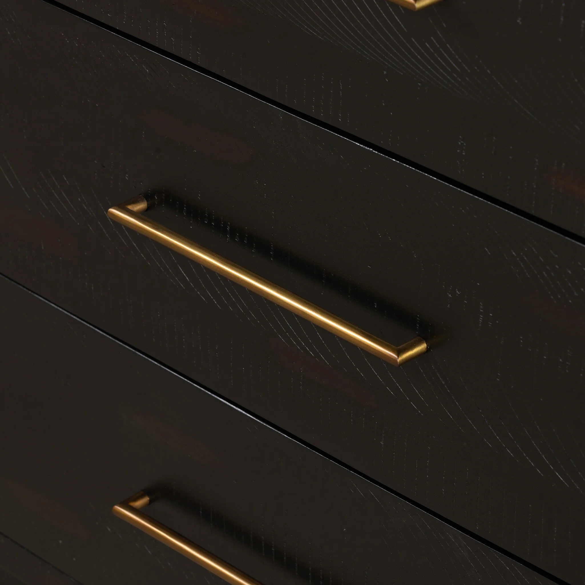 Suki 9-Drawer Dresser - Image 7