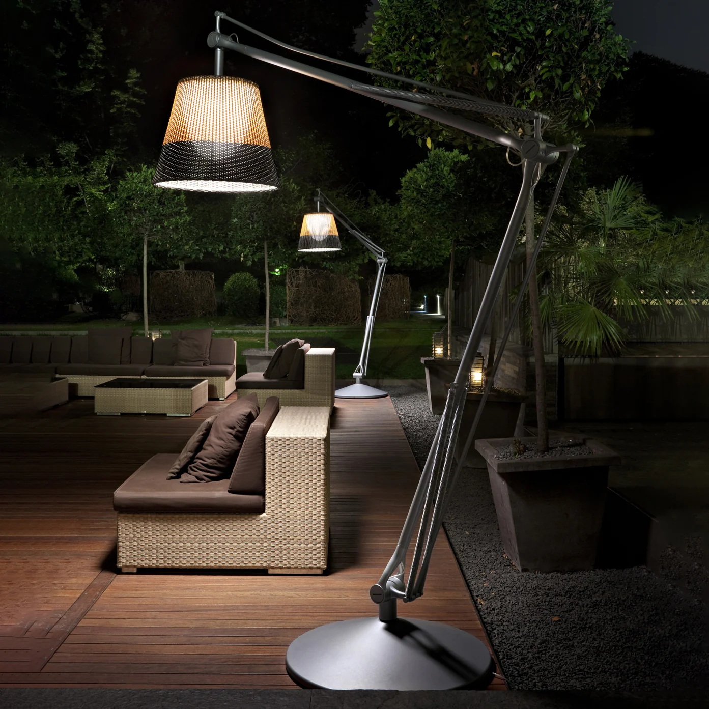 Superarchimoon Outdoor Floor Lamp - Image 12