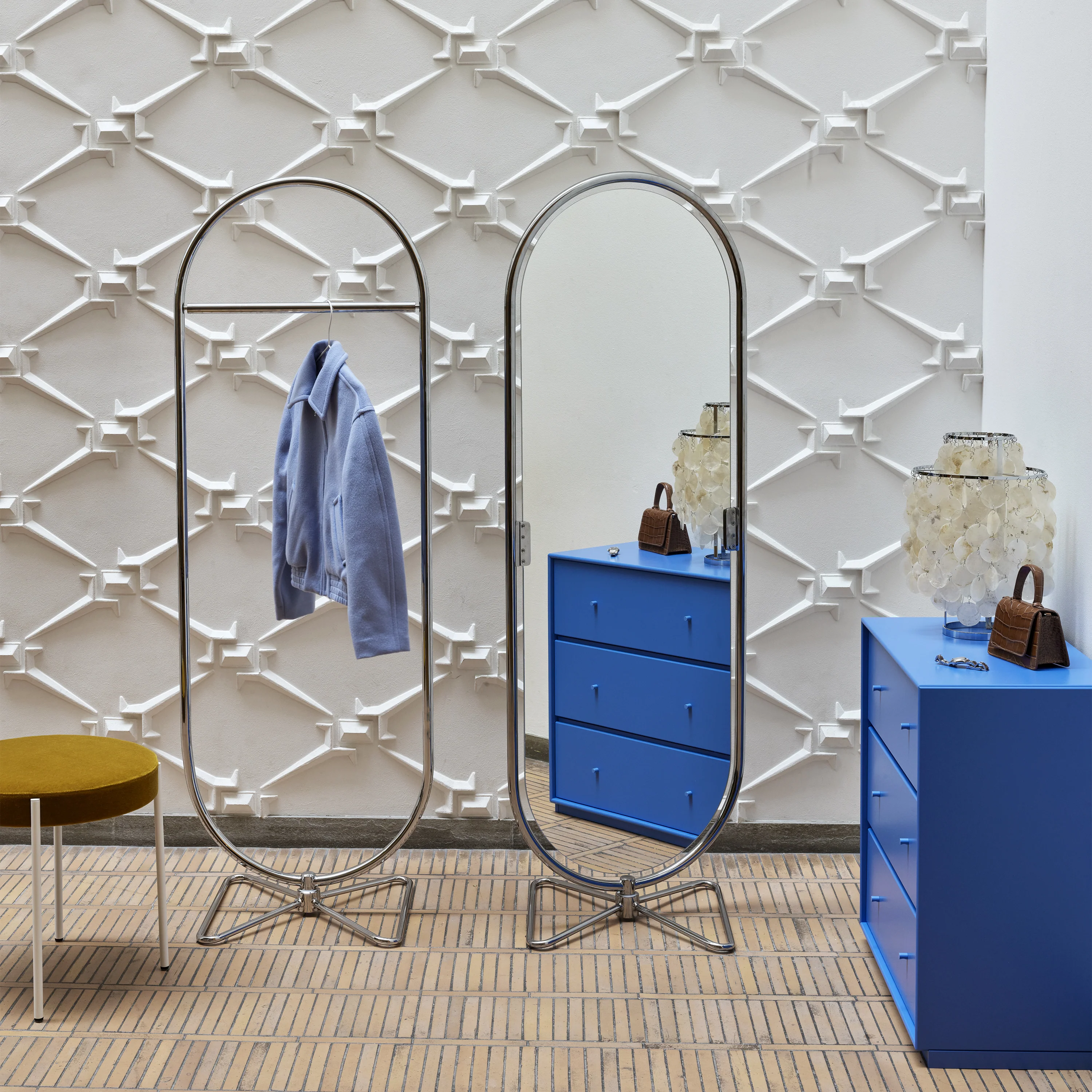 System 1-2-3 Mirror with Butterfly Base - Image 3