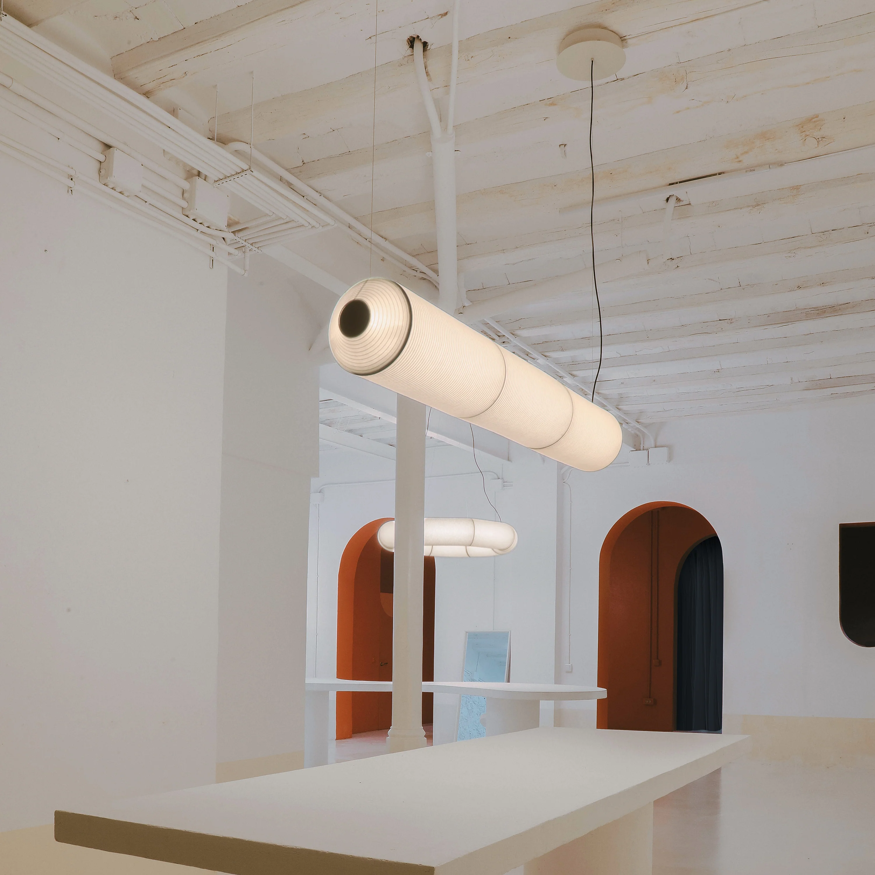 Tekiò Horizontal Linear Suspension Light - Image 5