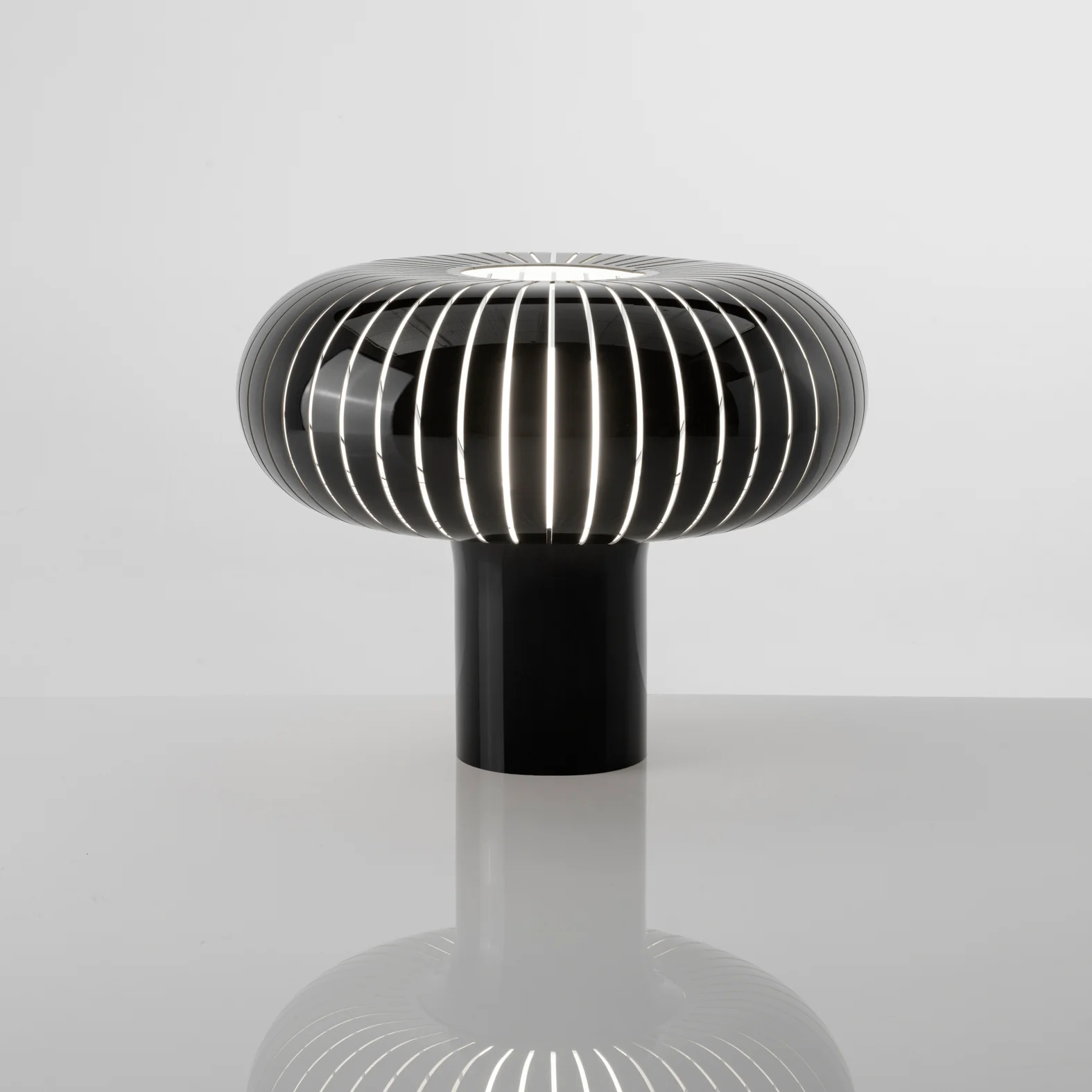 Teresa Table Lamp - Image 9