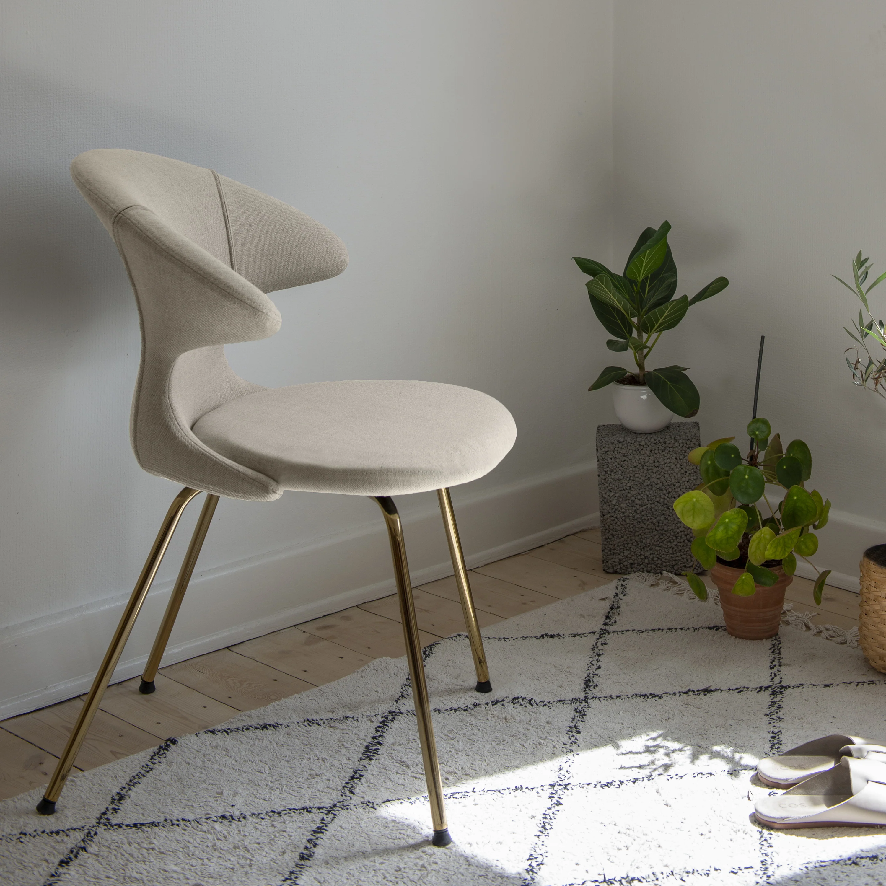 Time Flies Chair - Image 28
