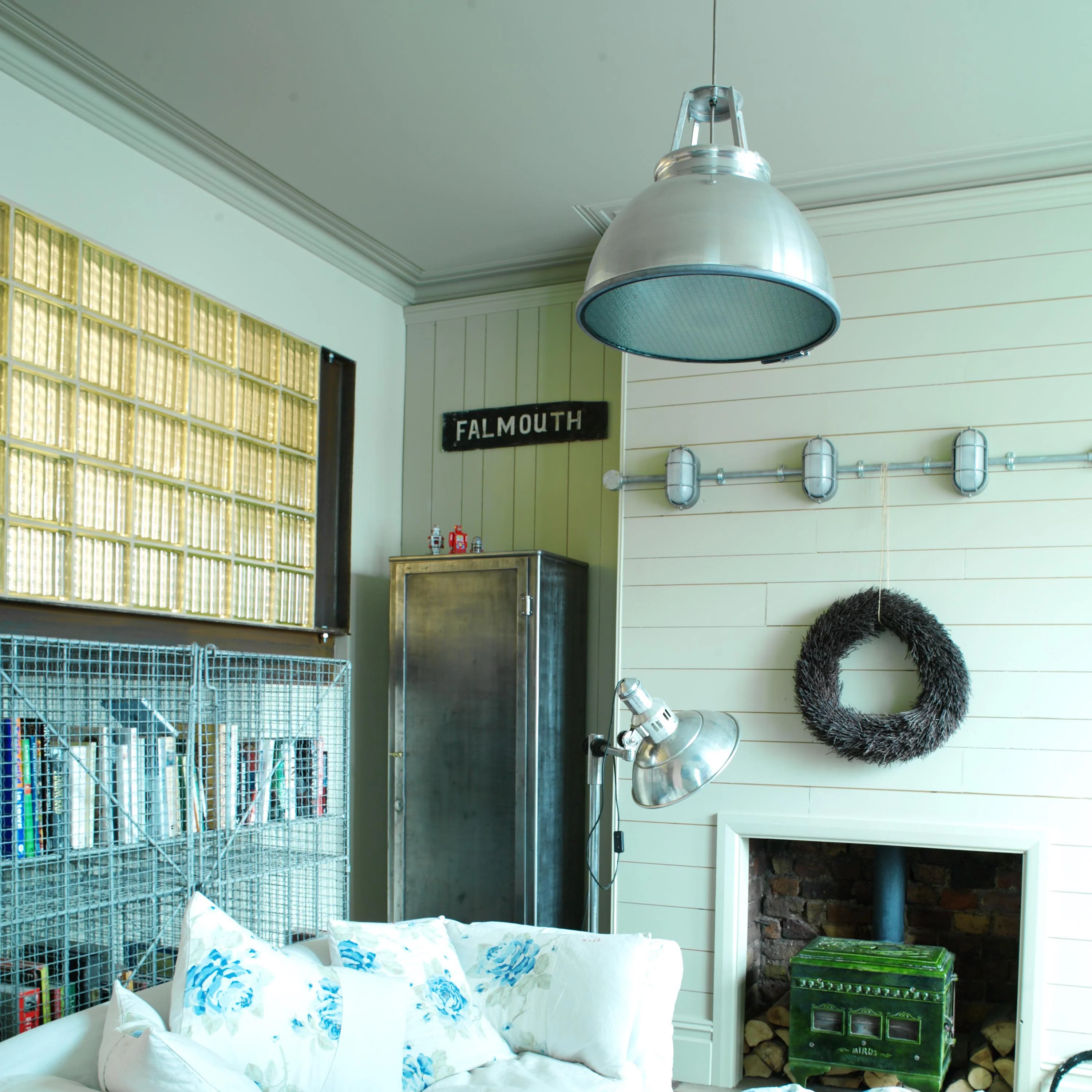 Titan Pendant Light with Etched Glass - Image 16