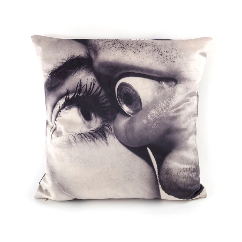 Toiletpaper Cushion - Image 40