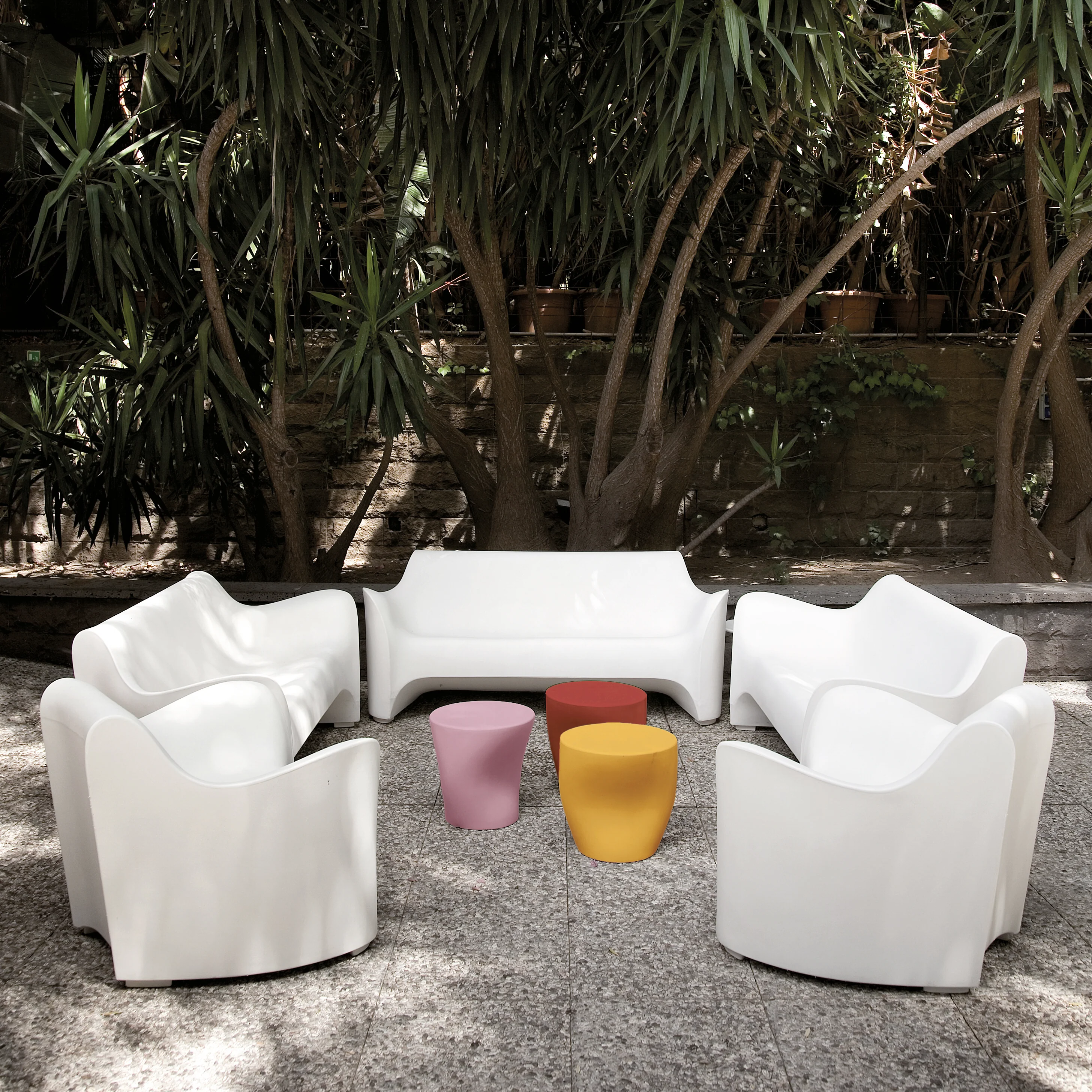 Tokyo Pop Outdoor Sofa - Image 8