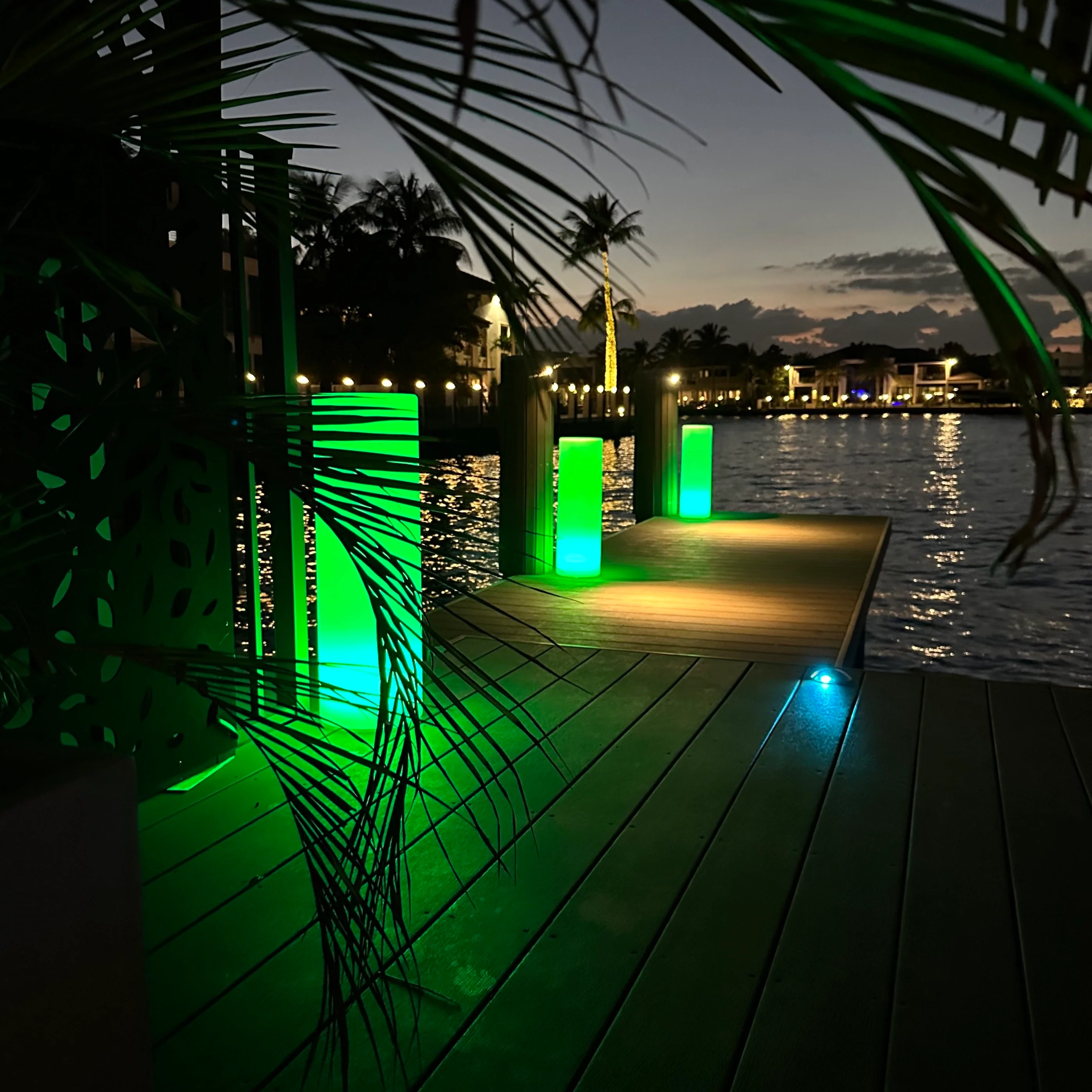 Tower Outdoor Bluetooth LED Floor Lamp - Image 15