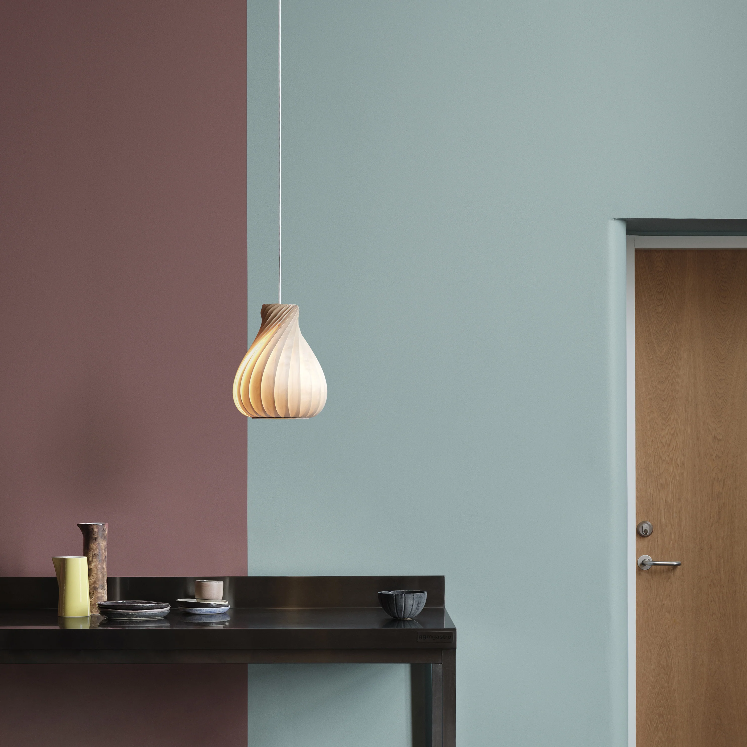 TR42 LED Pendant Light - Image 4