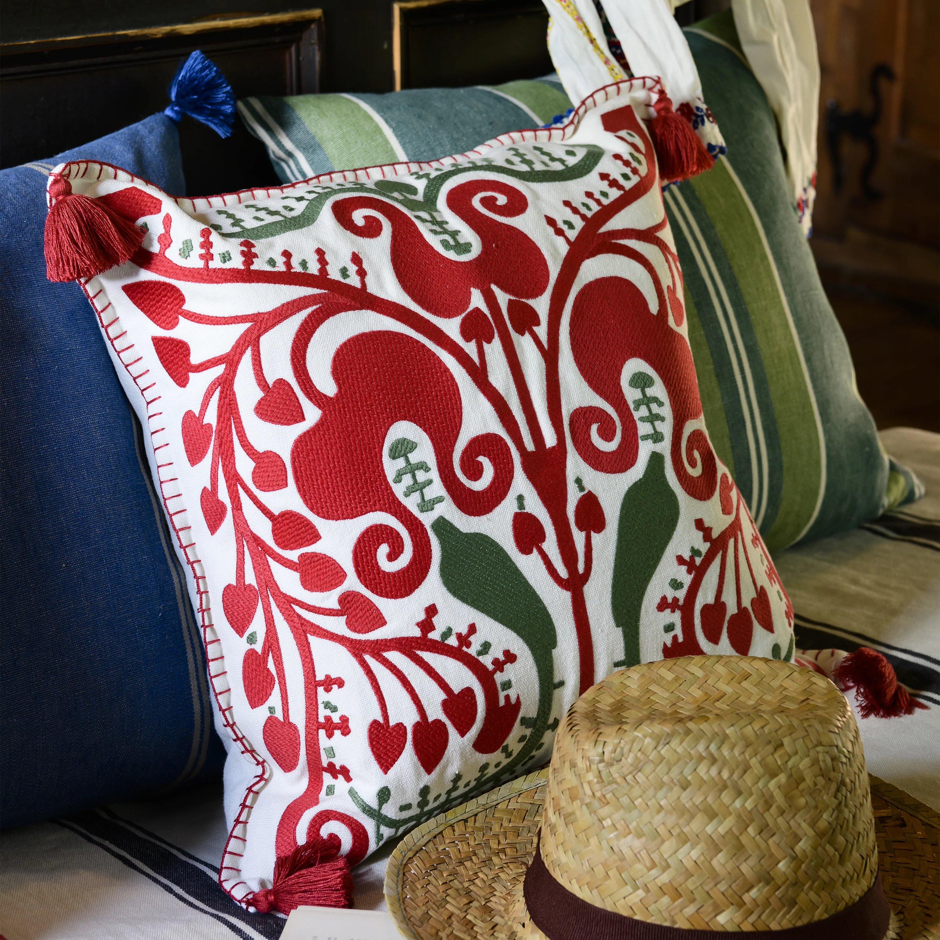 Transylvanian Suzani Pillow - Image 2