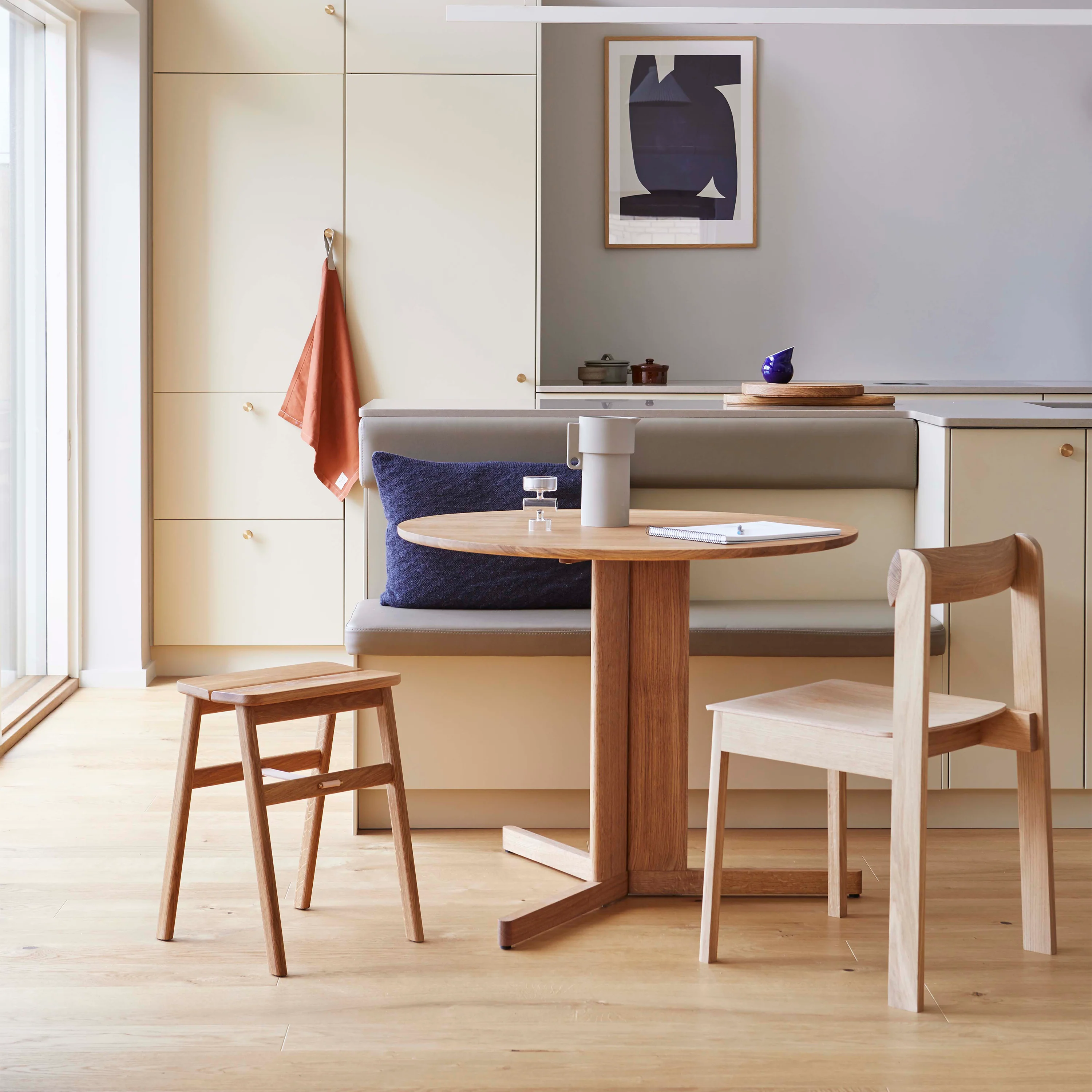 Trefoil Dining Table - Image 4