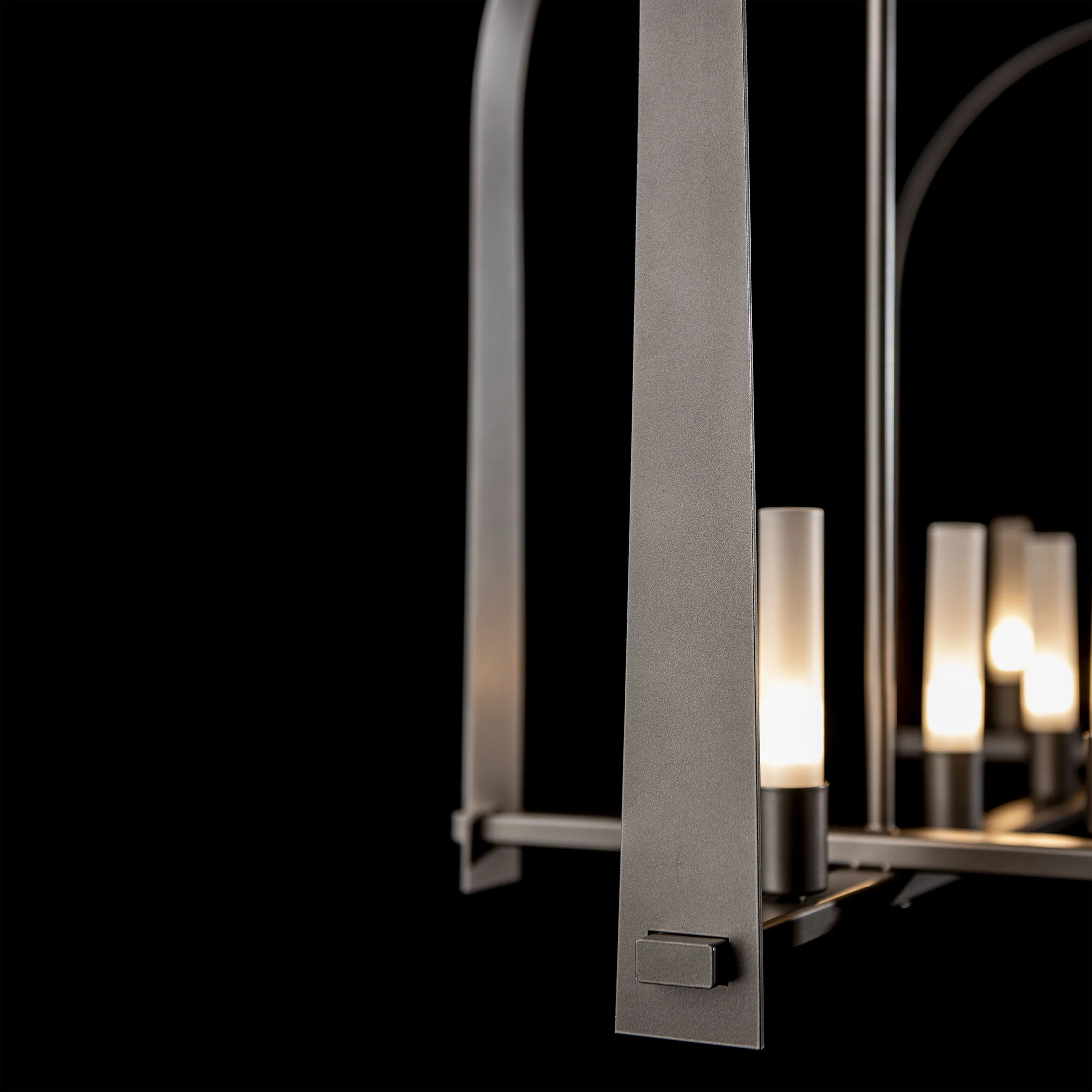 Triomphe Linear Pendant Light - Image 13