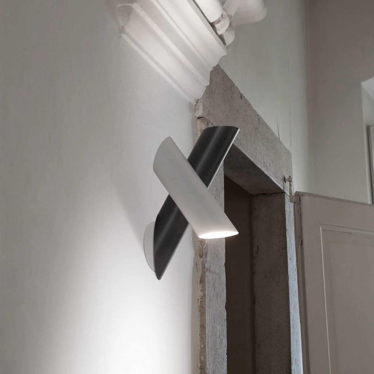 Tubes Wall Light - Image 3