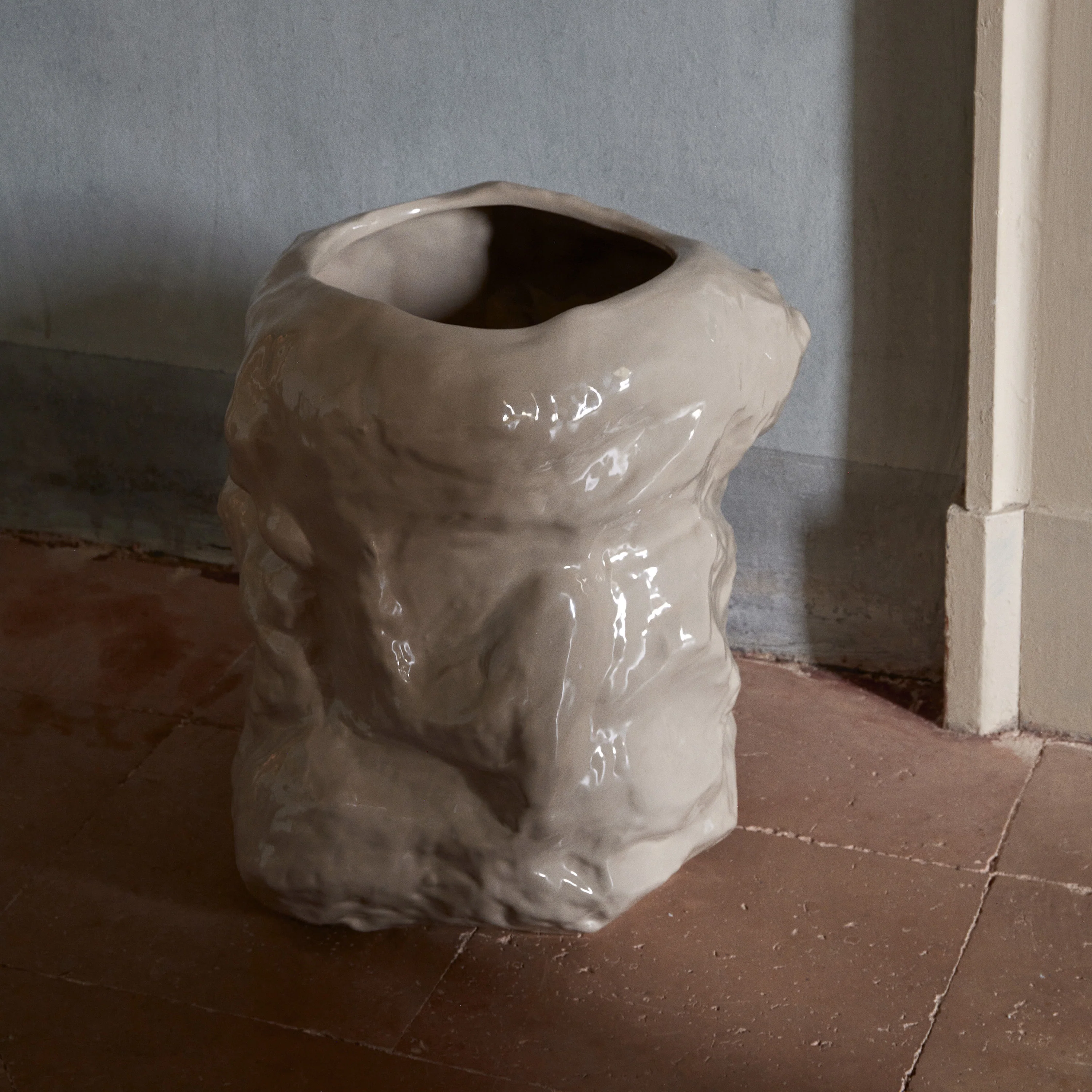 Tuck Vase - Image 5
