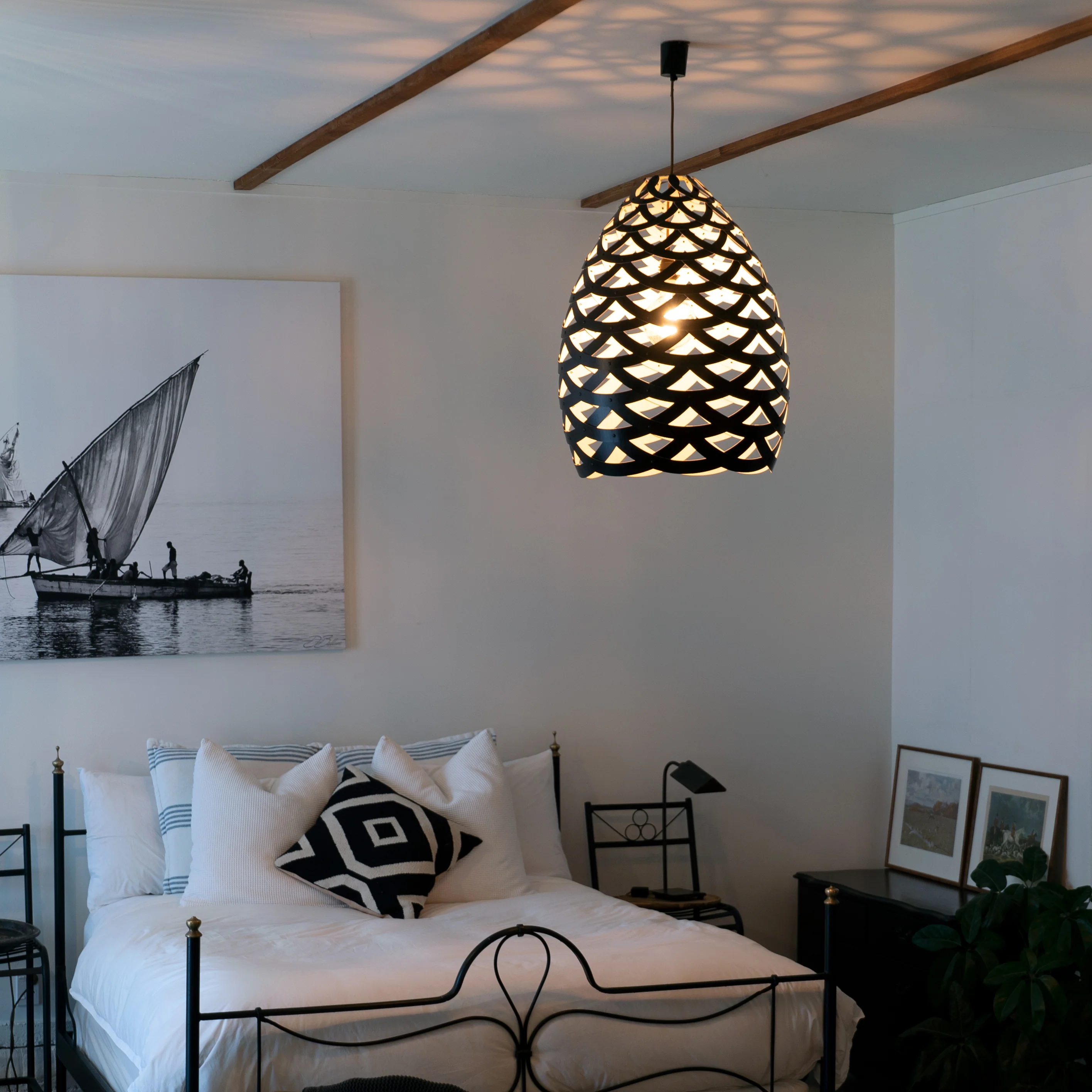 TUI Pendant Light - Image 45