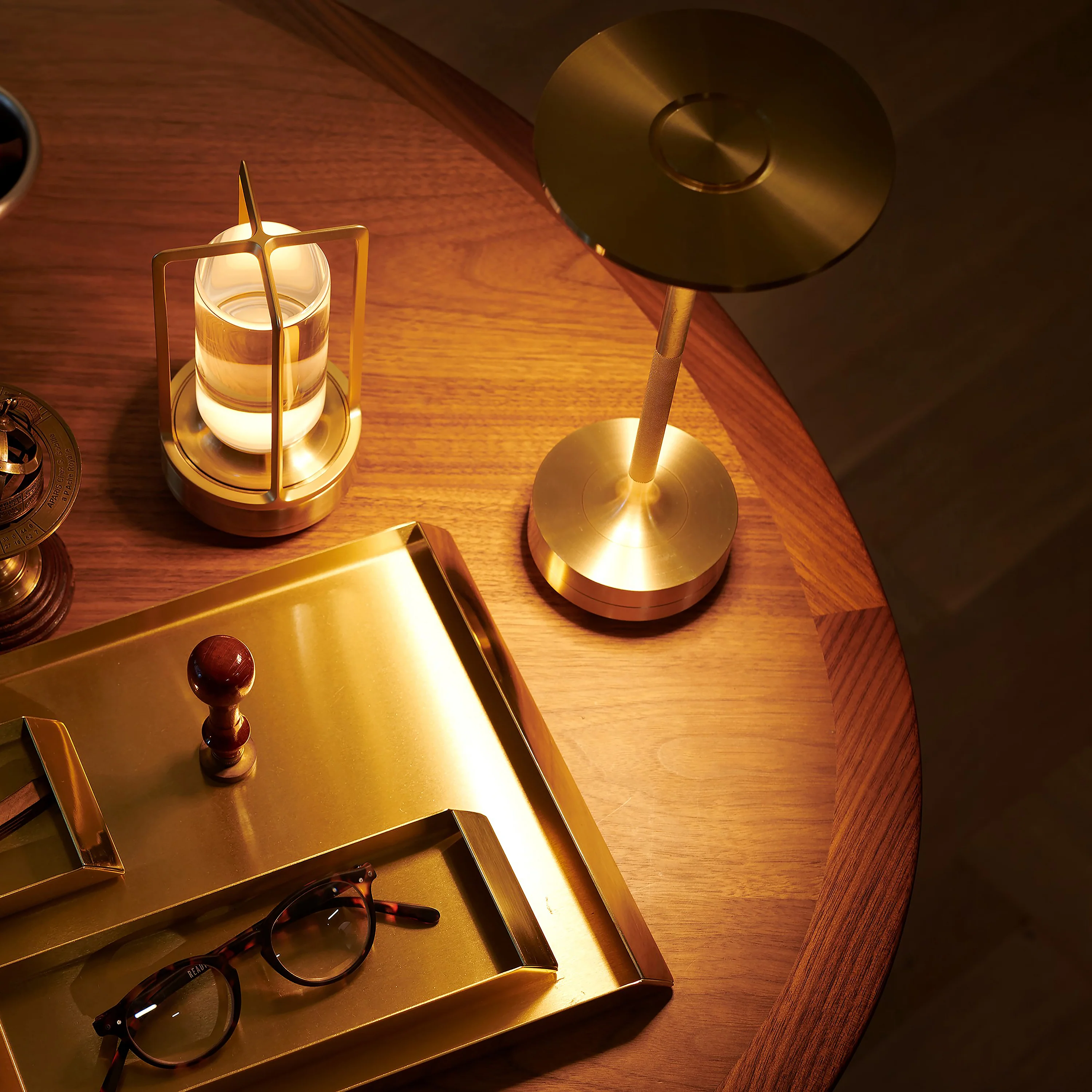 Turn Portable Table Lamp - Image 13