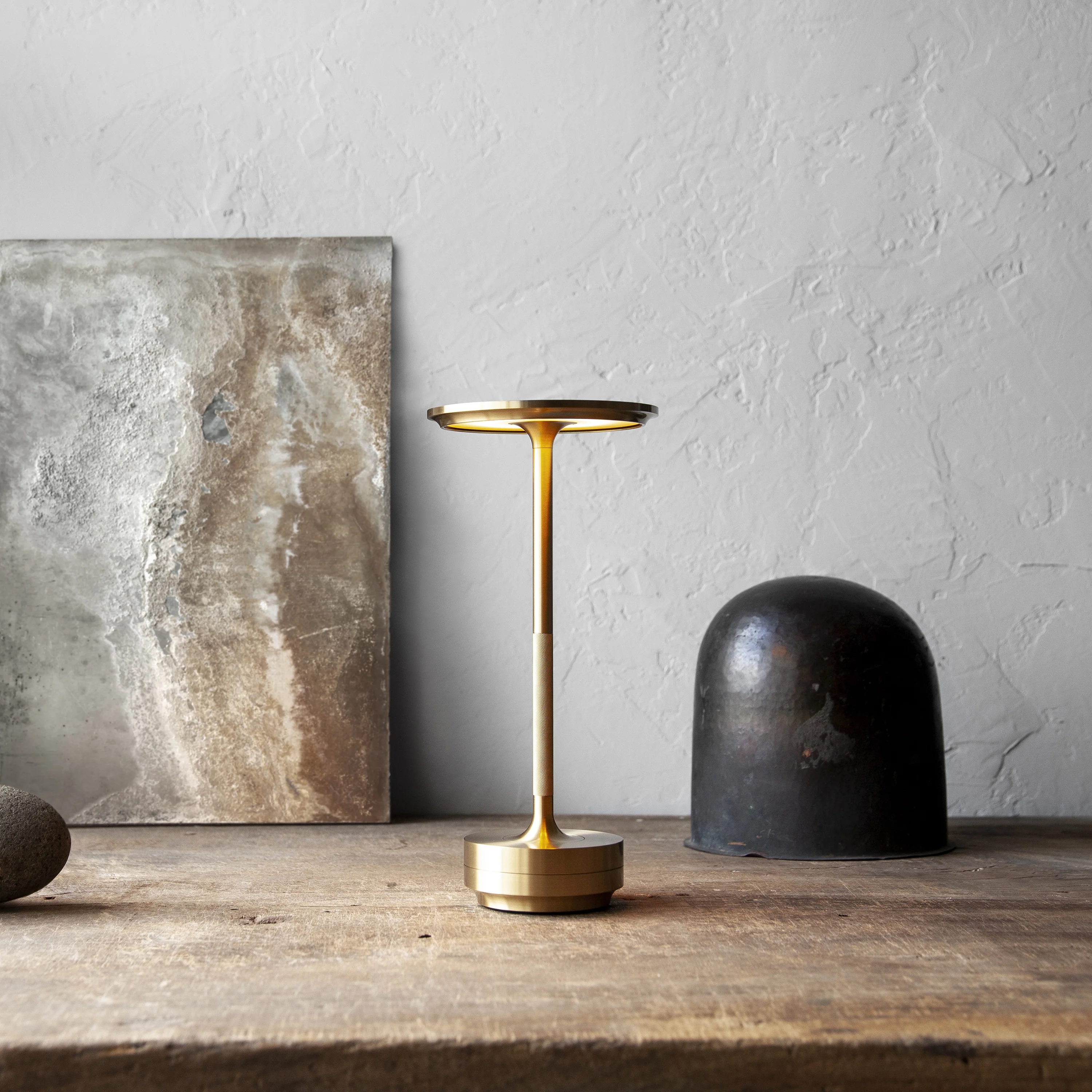 Turn Portable Table Lamp - Image 6